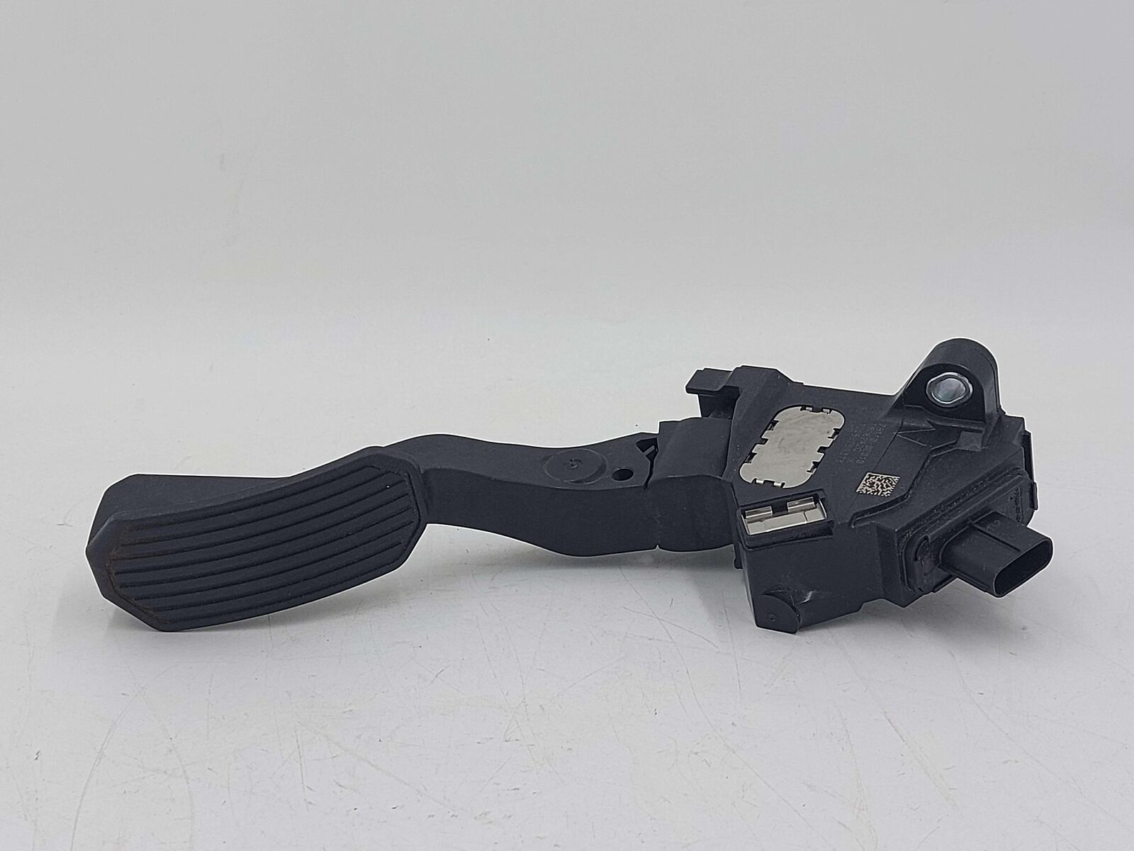 2015 TOYOTA SIENNA SE ACCELERATOR GAS PEDAL 78110-0E010