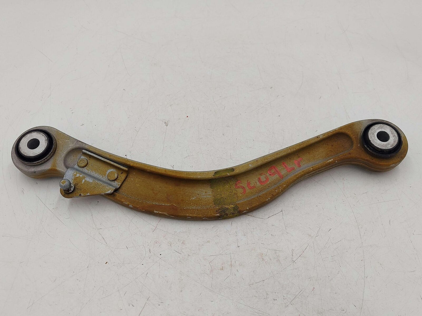 12 MERCEDES CLS63 AMG C218 REAR LEFT UPPER CAMBER STRUT CONTROL ARM 2043503006