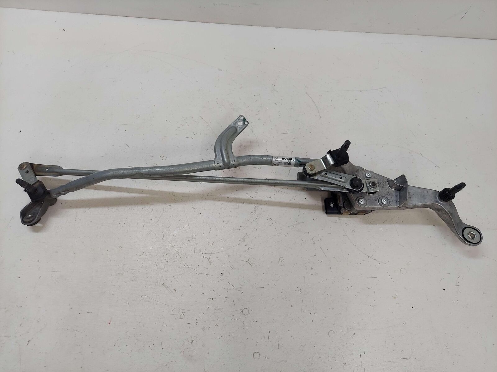 15-18 MERCEDES C63S AMG W205 SEDAN FRONT WINDSHIELD WIPER MOTOR & LINKAGE