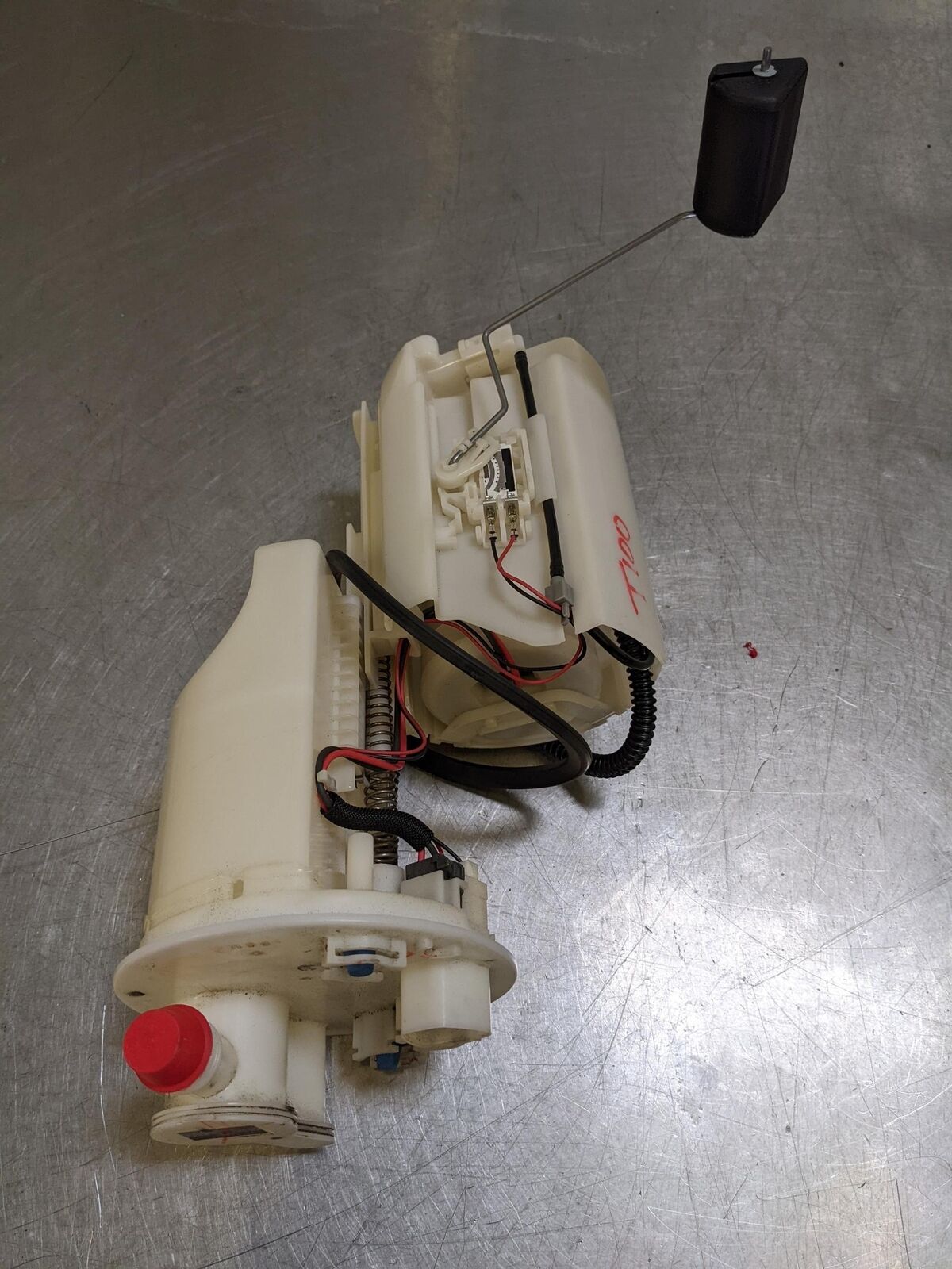 13-18 LEXUS ES350 Fuel Pump 77020-33360 88K KM'S