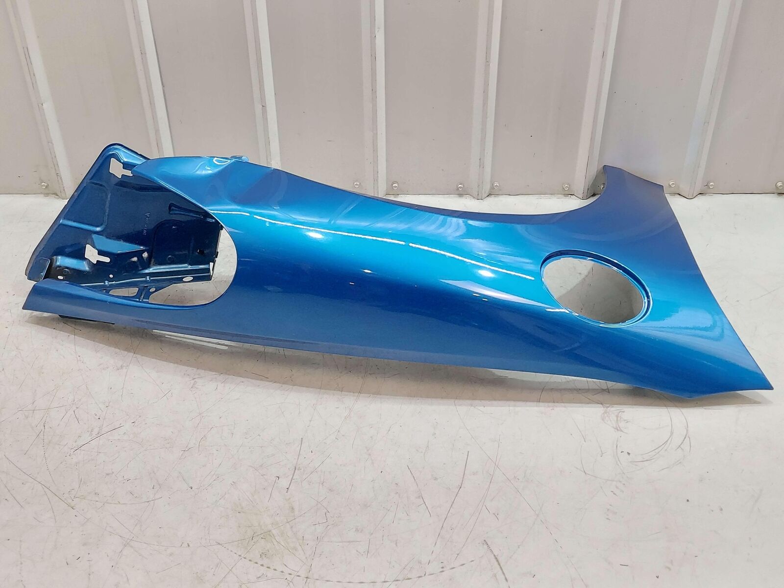 14-16 PORSCHE CAYMAN GT4 981 RIGHT FENDER SAPPHIRE BLUE M5J 981503032