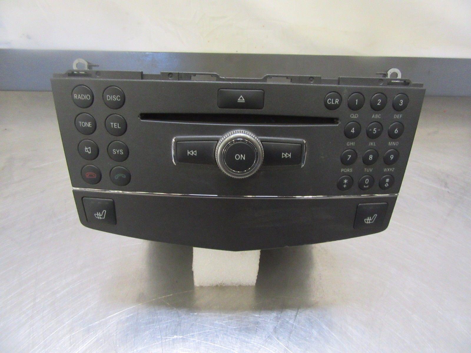 K092 2010 10 MERCEDES C CLASS RADIO RECEIVER UNIT A2049069901