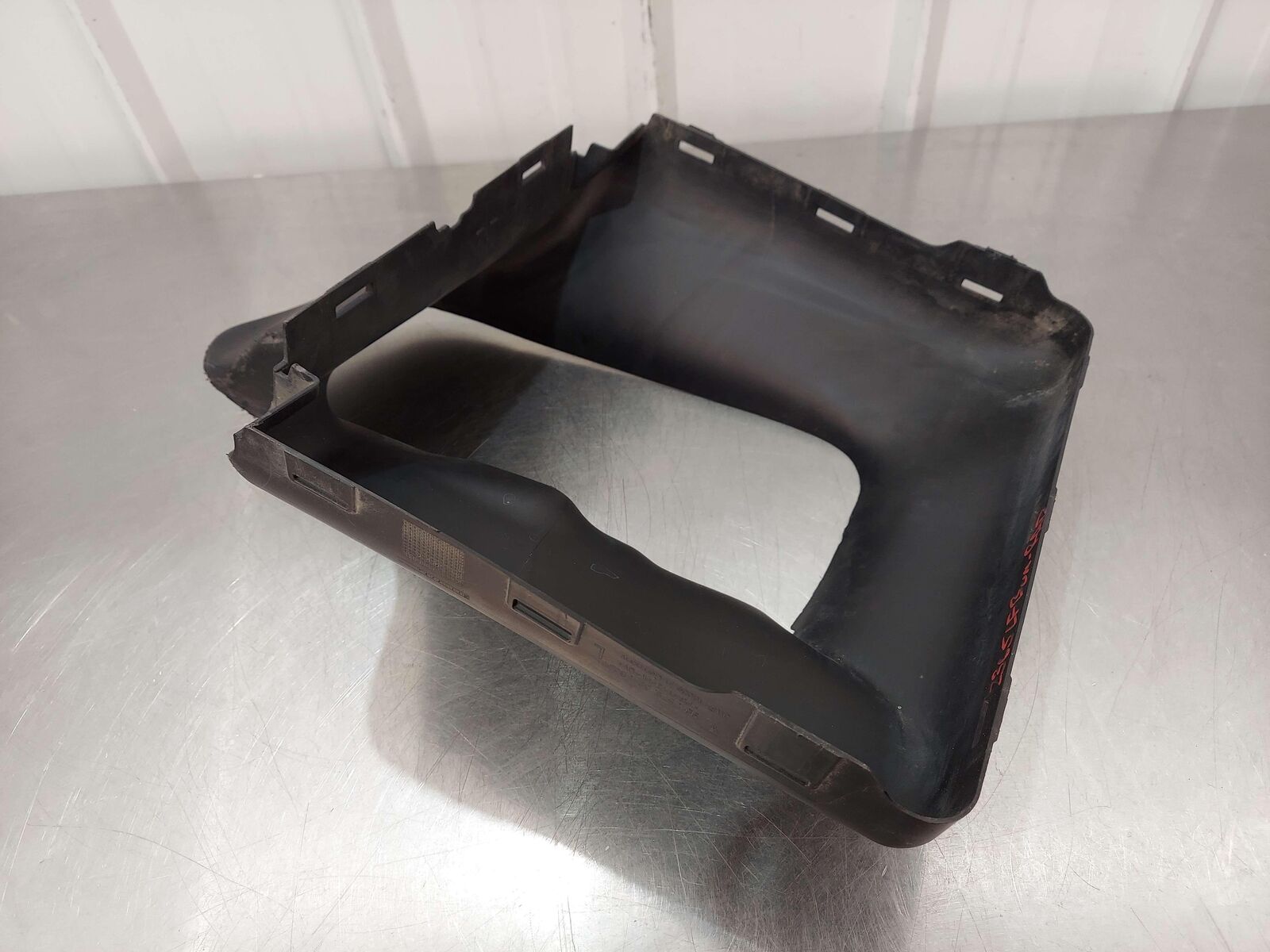 2016 PORSCHE CAYMAN GT4 981 FRONT LEFT BUMPER RADIATOR AIR DUCT 98157532180