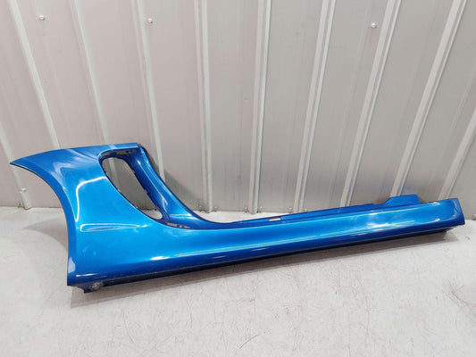 16 PORSCHE CAYMAN GT4 981 RIGHT ROCKER PANEL SIDE SKIRT MOULDING SAPPHIRE BLUE