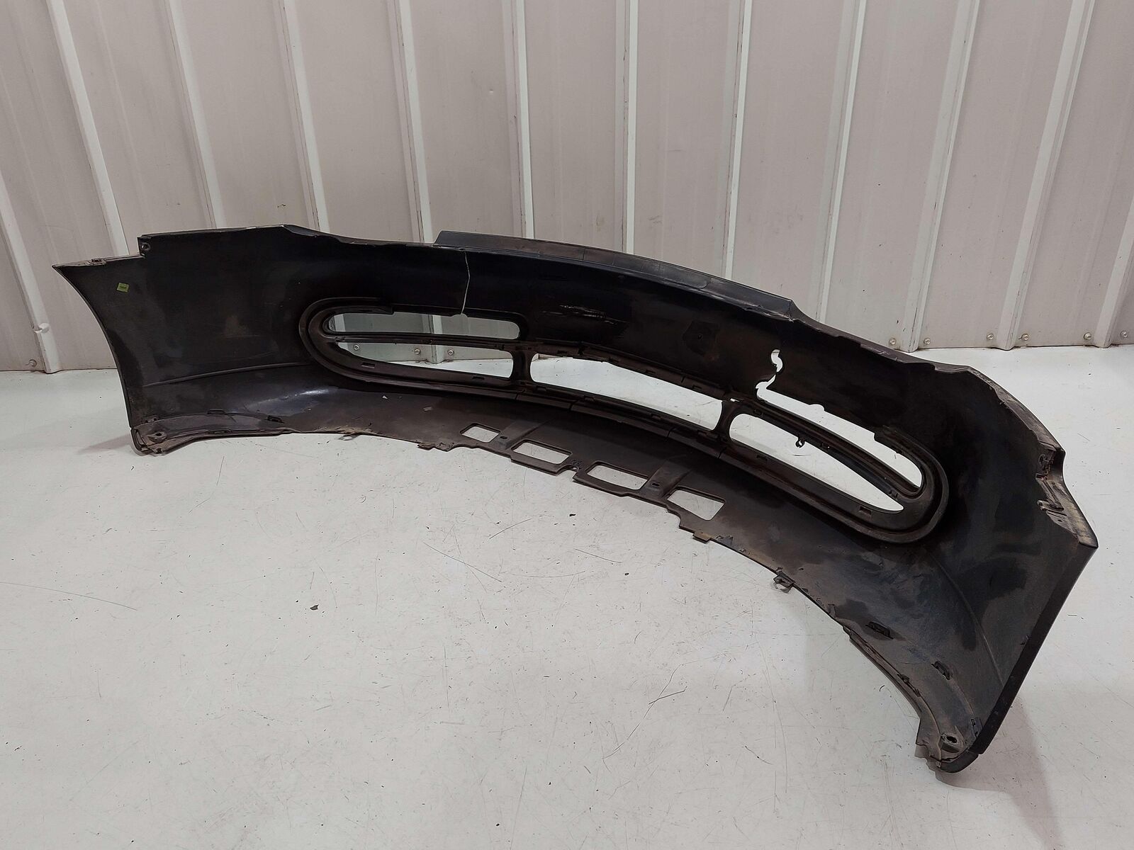 99-05 PORSCHE 911 996 CARRERA FRONT BUMPER BLACK *NOTES ROUGH CRACKED!*