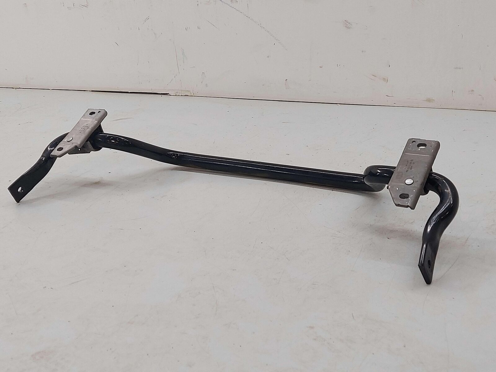 15-22 MERCEDES C63S AMG W205 SEDAN FRONT STABILIZER SWAY BAR A2053231400