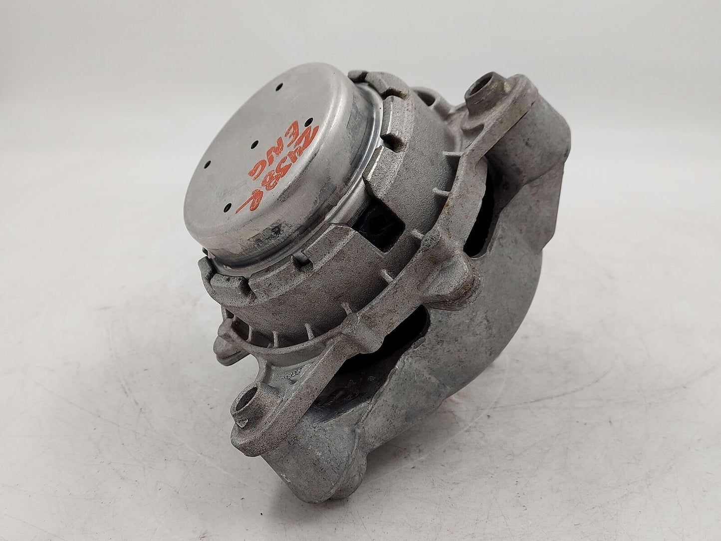 2024 ASTON MARTIN DB12 VOLANTE RIGHT ENGINE MOTOR MOUNT 4.0L KY73-6A003-AA