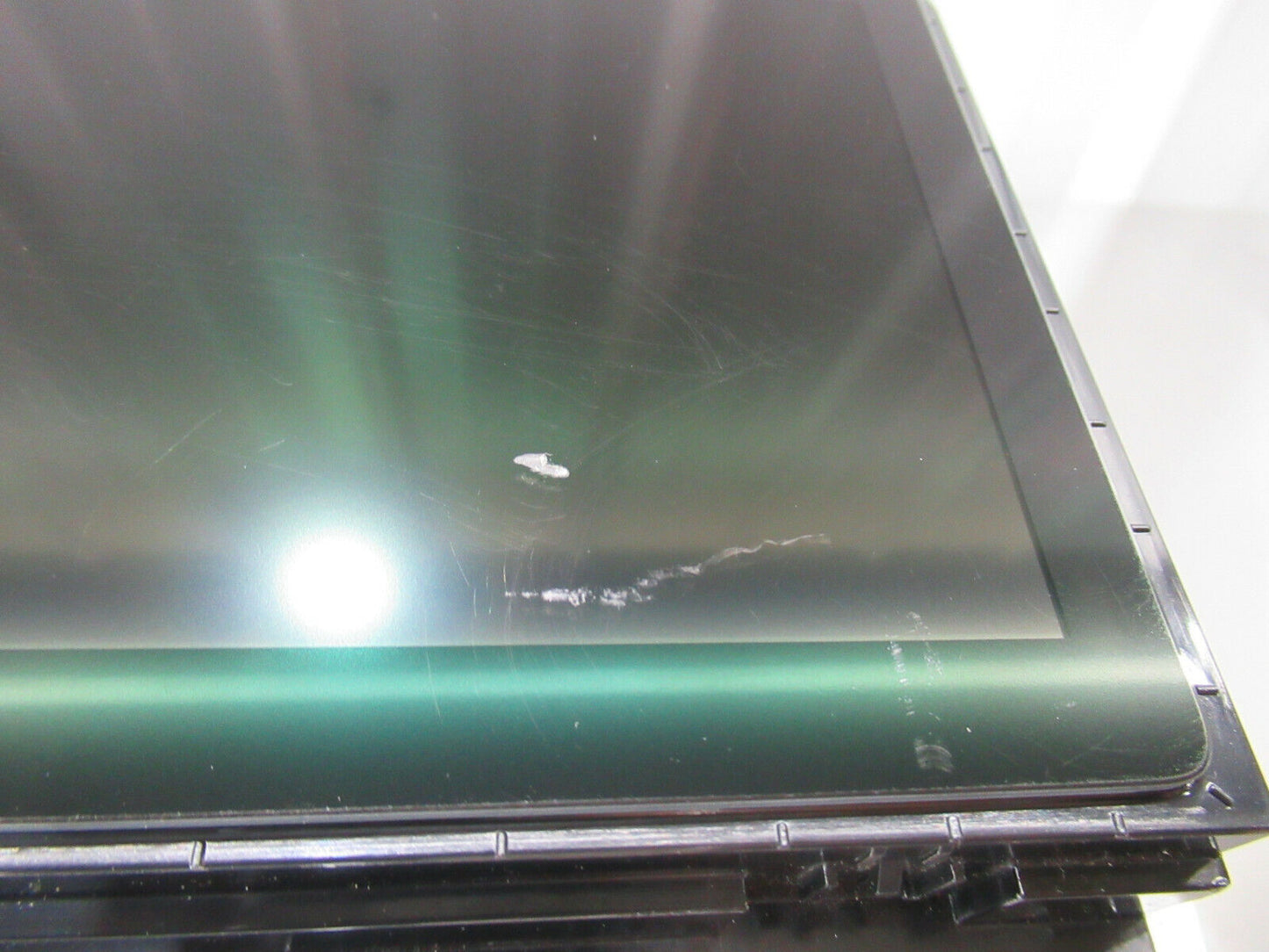 T038 2020 20 HYUNDAI PALISADES DISPLAY SCREEN SCRATCHED 96560-S8660