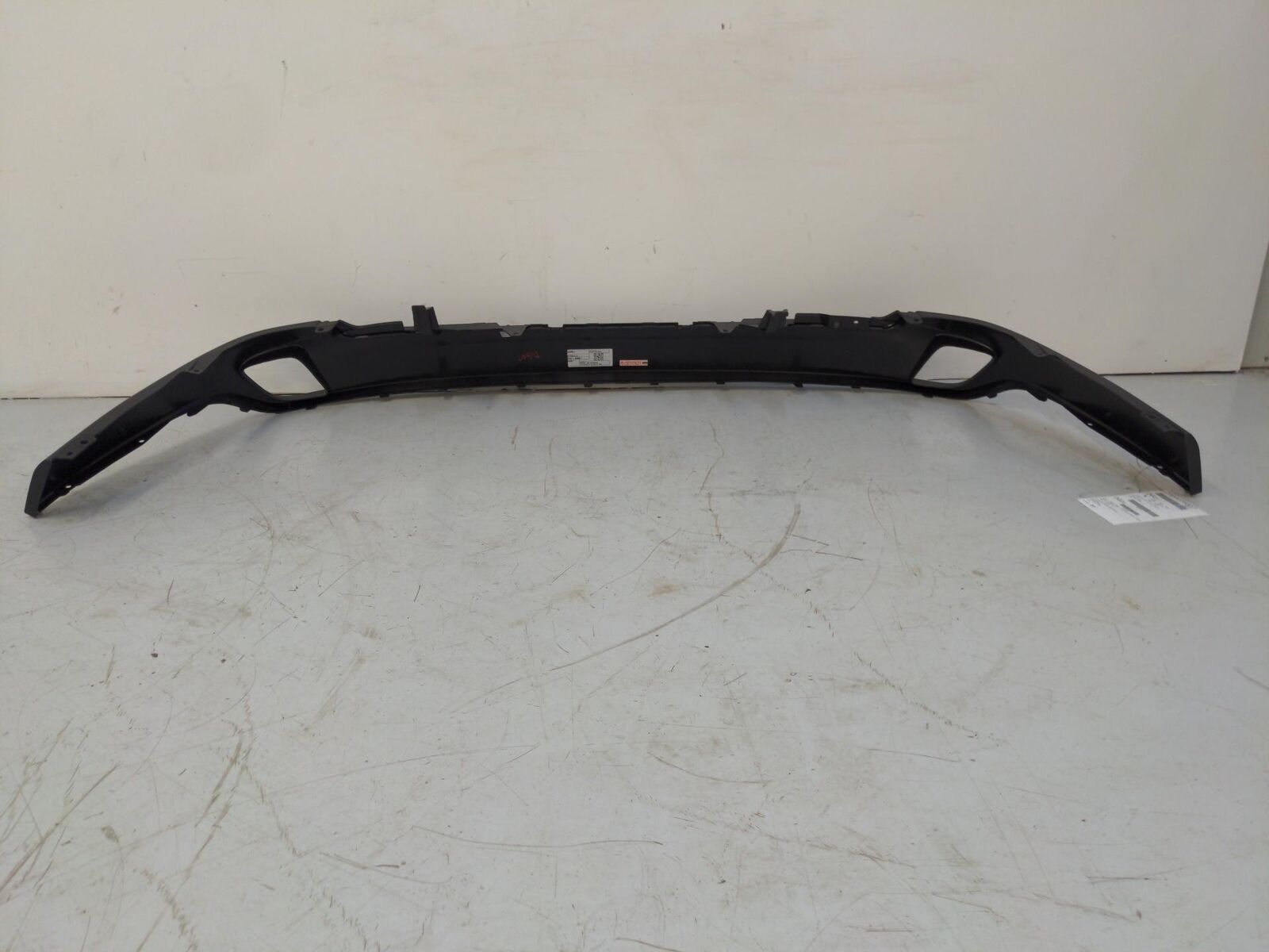 14-19 TOYOTA HIGHLANDER REAR Bumper Cover Black Textured 52169-0E070 *Scratches*