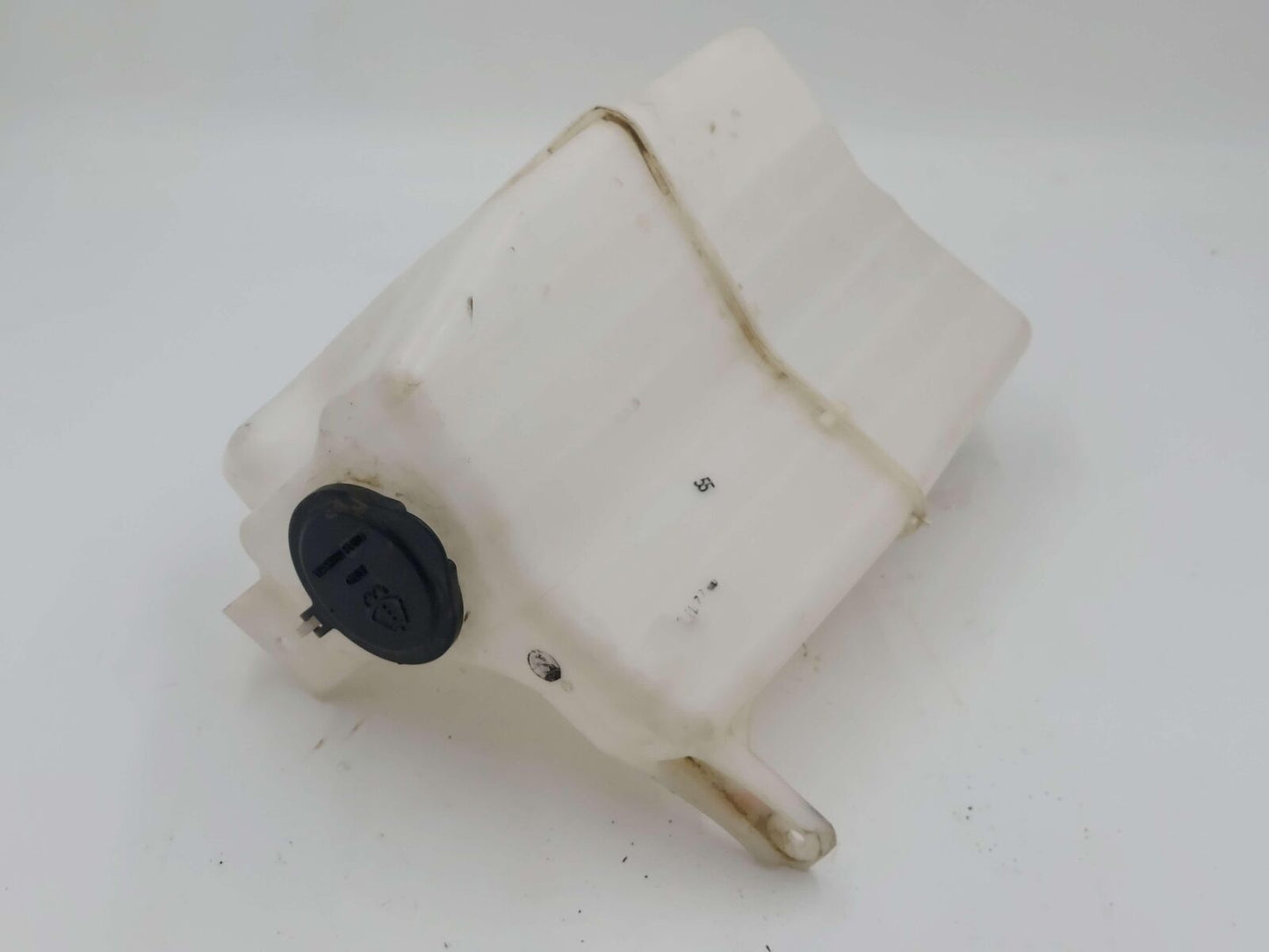 16-23 TOYOTA TACOMA WASHER BOTTLE W/ PUMP CANADA MARKET 85330-04010 OEM