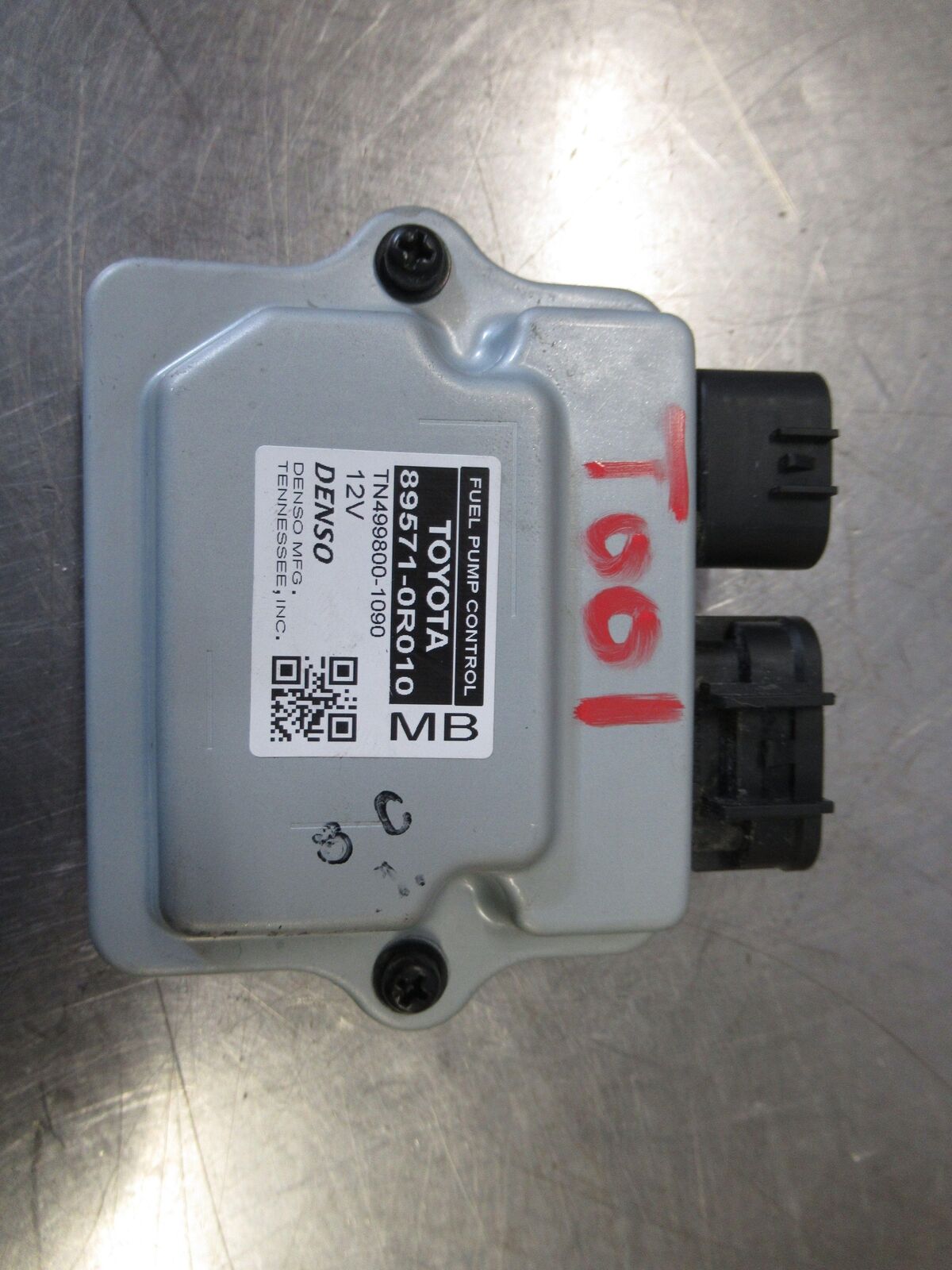 19 20 21 TOYOTA RAV-4 89571-0r010 Fuel Pump Control Module