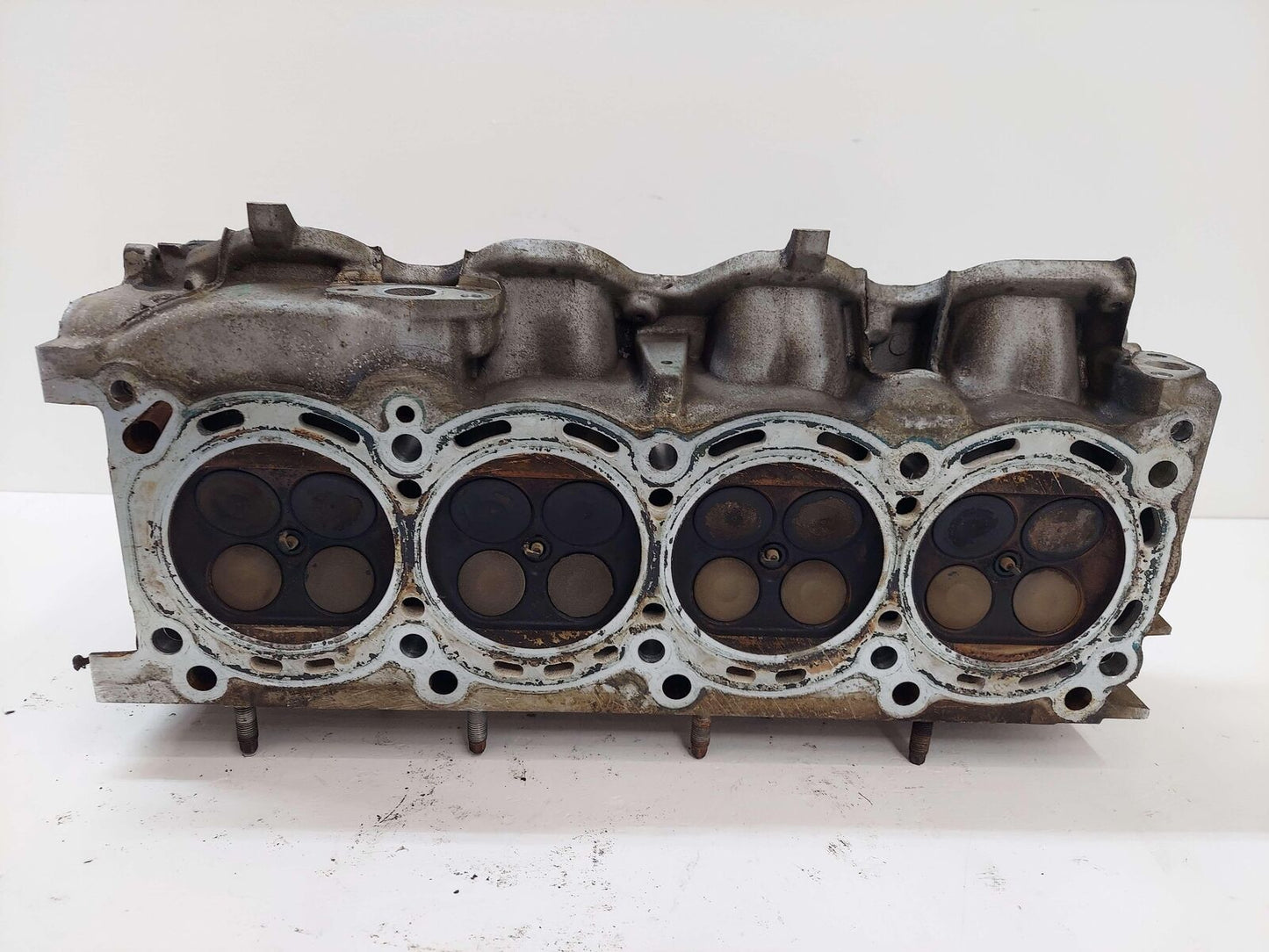 10-15 NISSAN ARMADA 5.6L RH RIGHT ENGINE MOTOR CYLINDER HEAD VK56DE 11040ZE00A