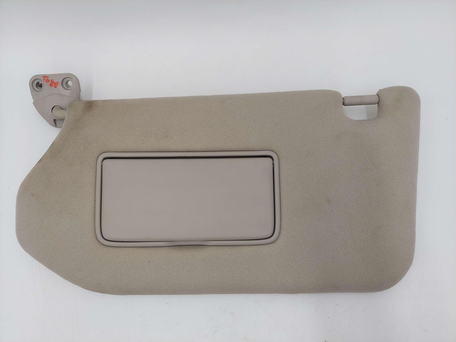 14-19 INFINITI QX60 RIGHT SUN VISOR GREY ILLUMINATION 964009PB0A *DISCOLORATION*