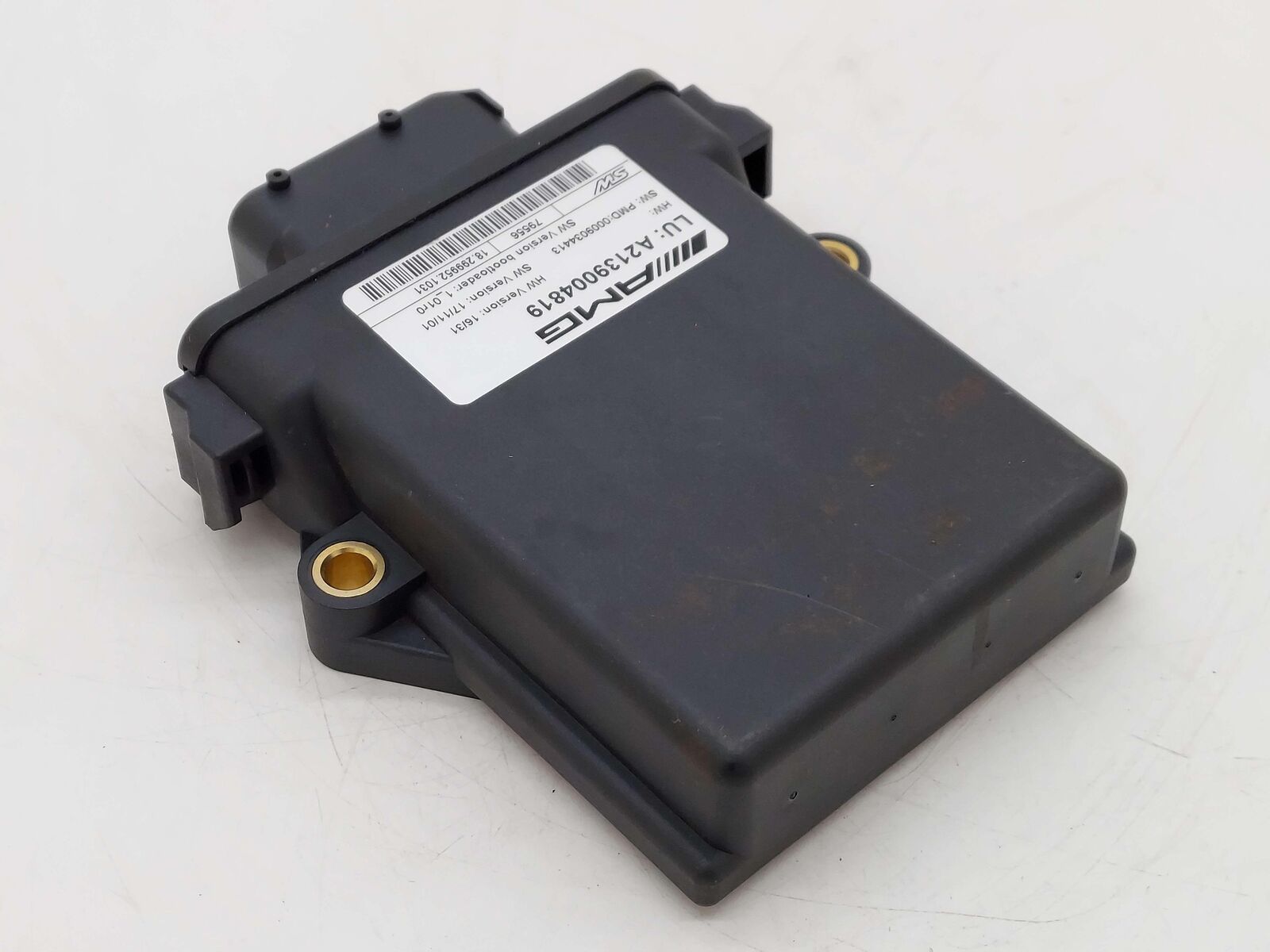 19 Mercedes E63s AMG W213 Differential Lock Control Module A2139004819