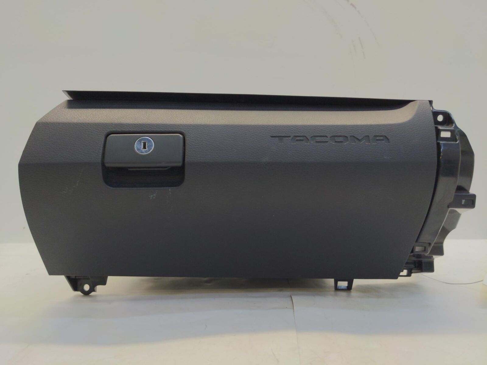 16 17 TOYOTA TACOMA Glove Box Black 55320-04010 103KM'S