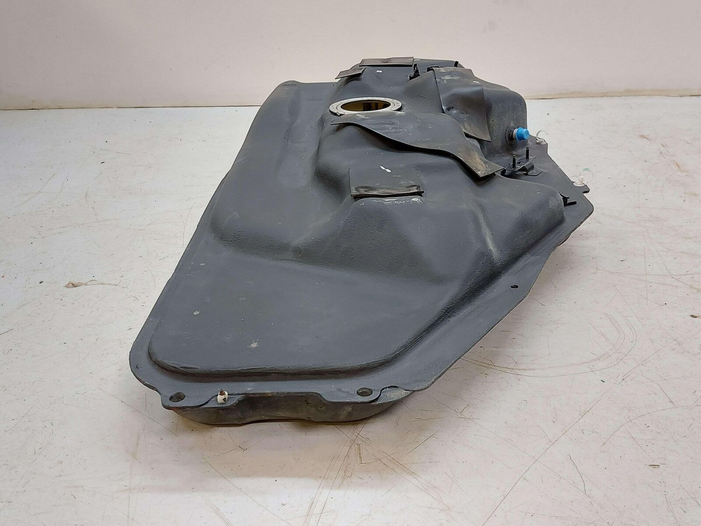 16-22 LEXUS RX450 HYBRID FUEL TANK 2116803030L 770010E110 7700148230 770010E111