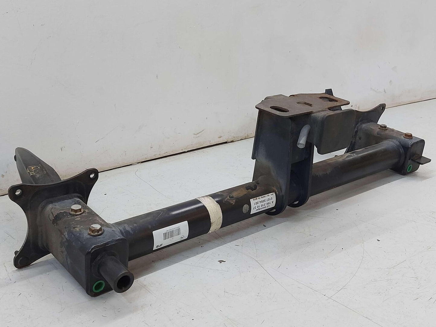 12-15 MERCEDES ML350 W166 REAR BUMPER TOW TOWING TRAILER HITCH BAR A1663101037