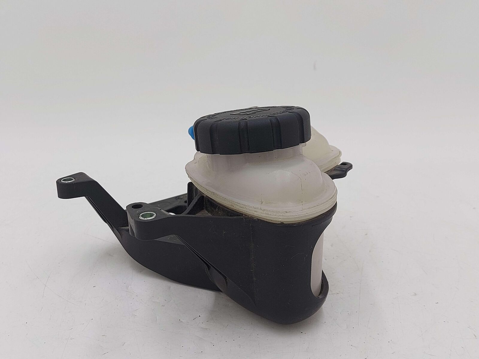 16-19 Mercedes GLE63 X166 Intercooler Overflow Expansion Tank A2782000385