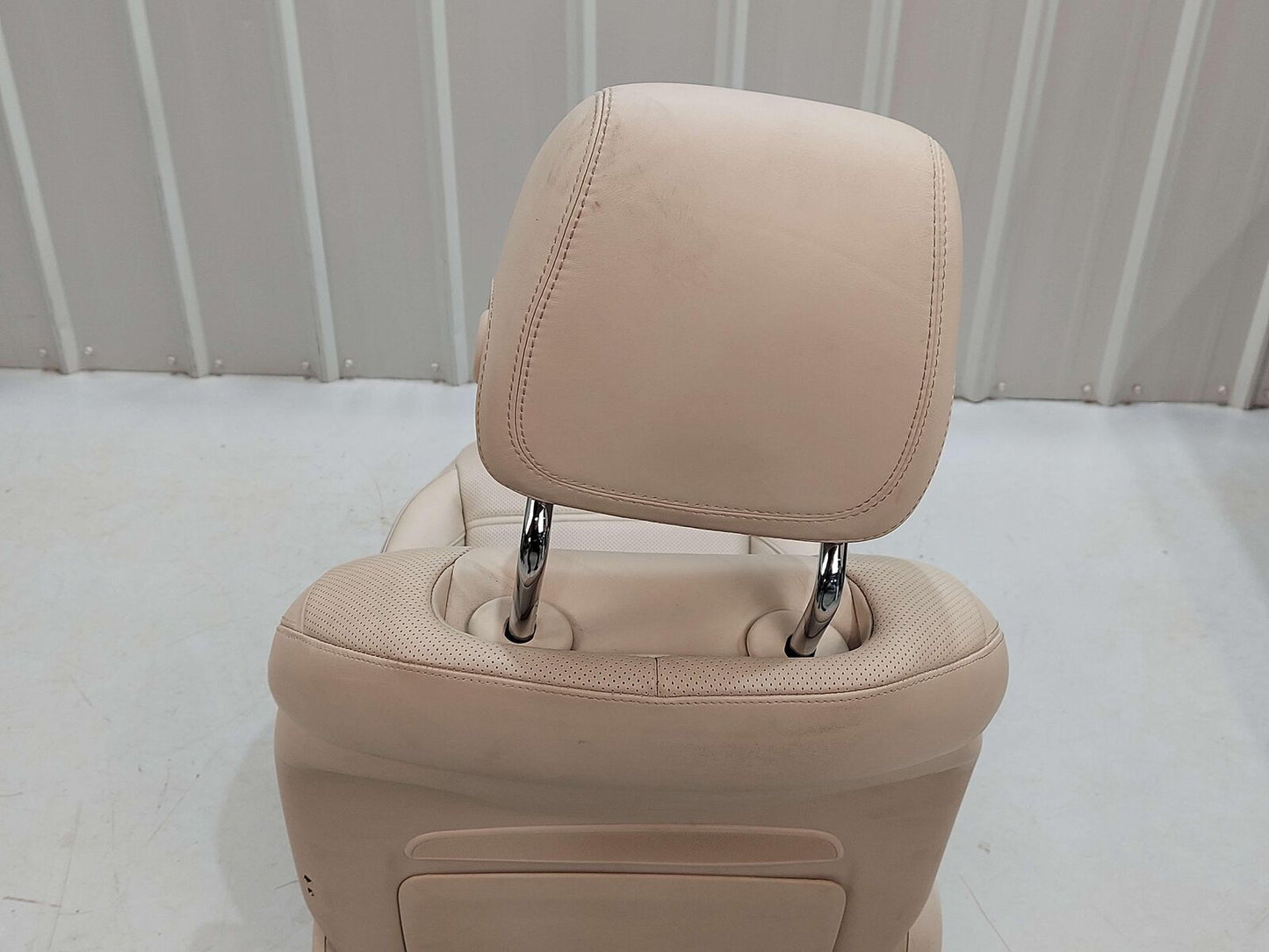 17-20 Mercedes E63s W213 Front RH Right Seat Leather Macchiato Beige 555A *Note*