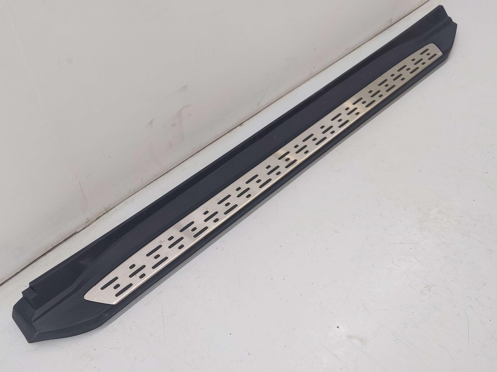 14-19 TOYOTA HIGHLANDER LEFT RUNNING BOARD PREDAWN GRAY 1H1 T0363-100