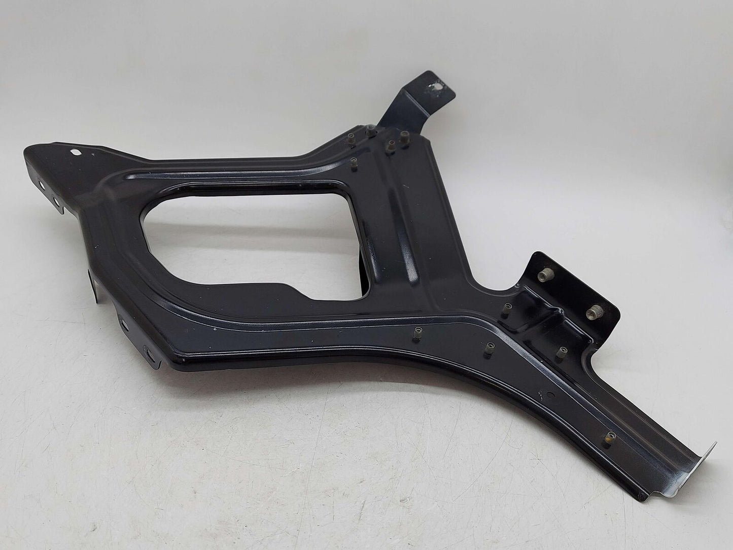 2017 MCLAREN 570S RIGHT LOWER INNER QUARTER BRACKET 13A4887CP