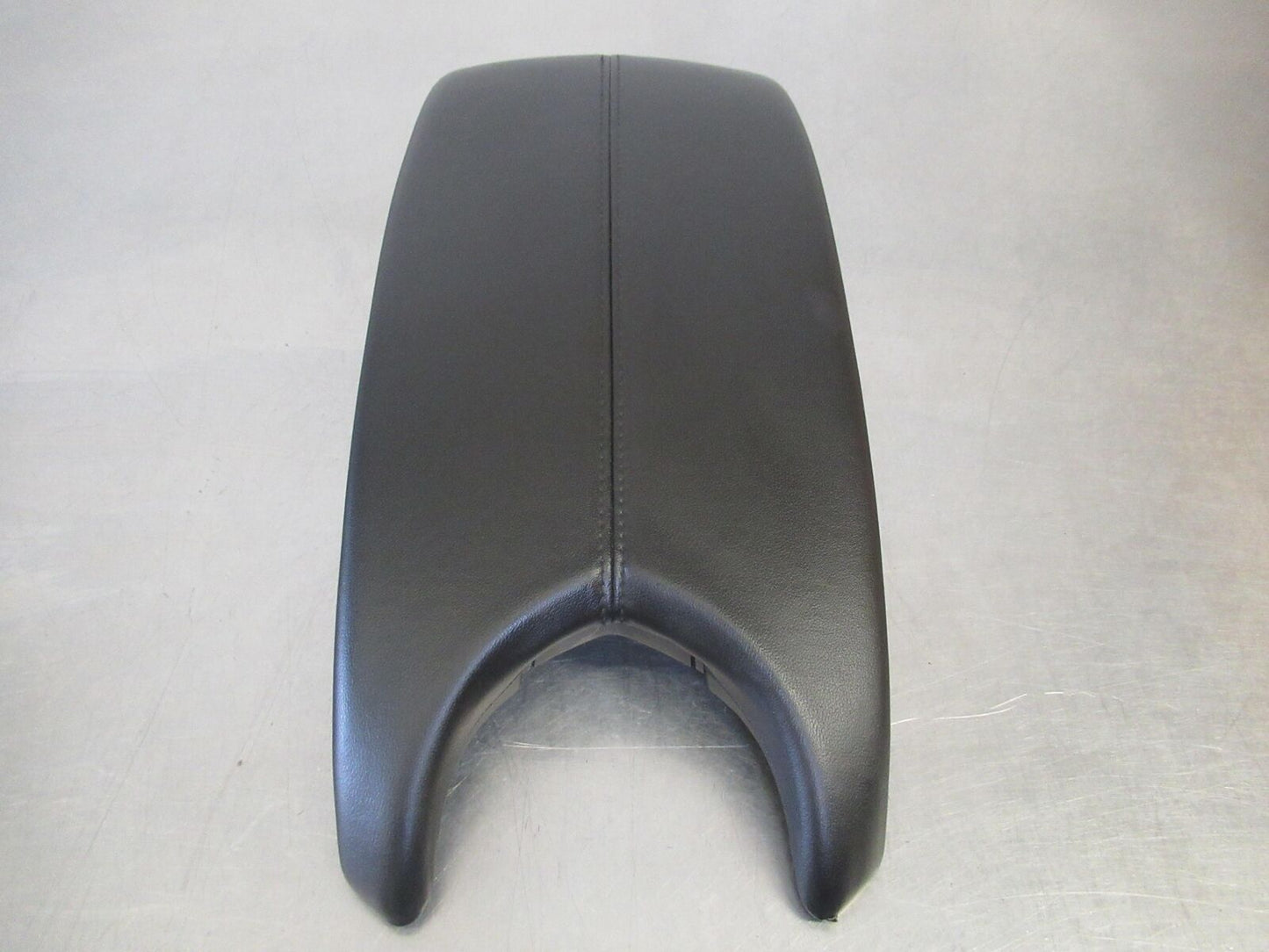 14-18 CADILLAC ATS Front Console Lid Armrest Black *notes*