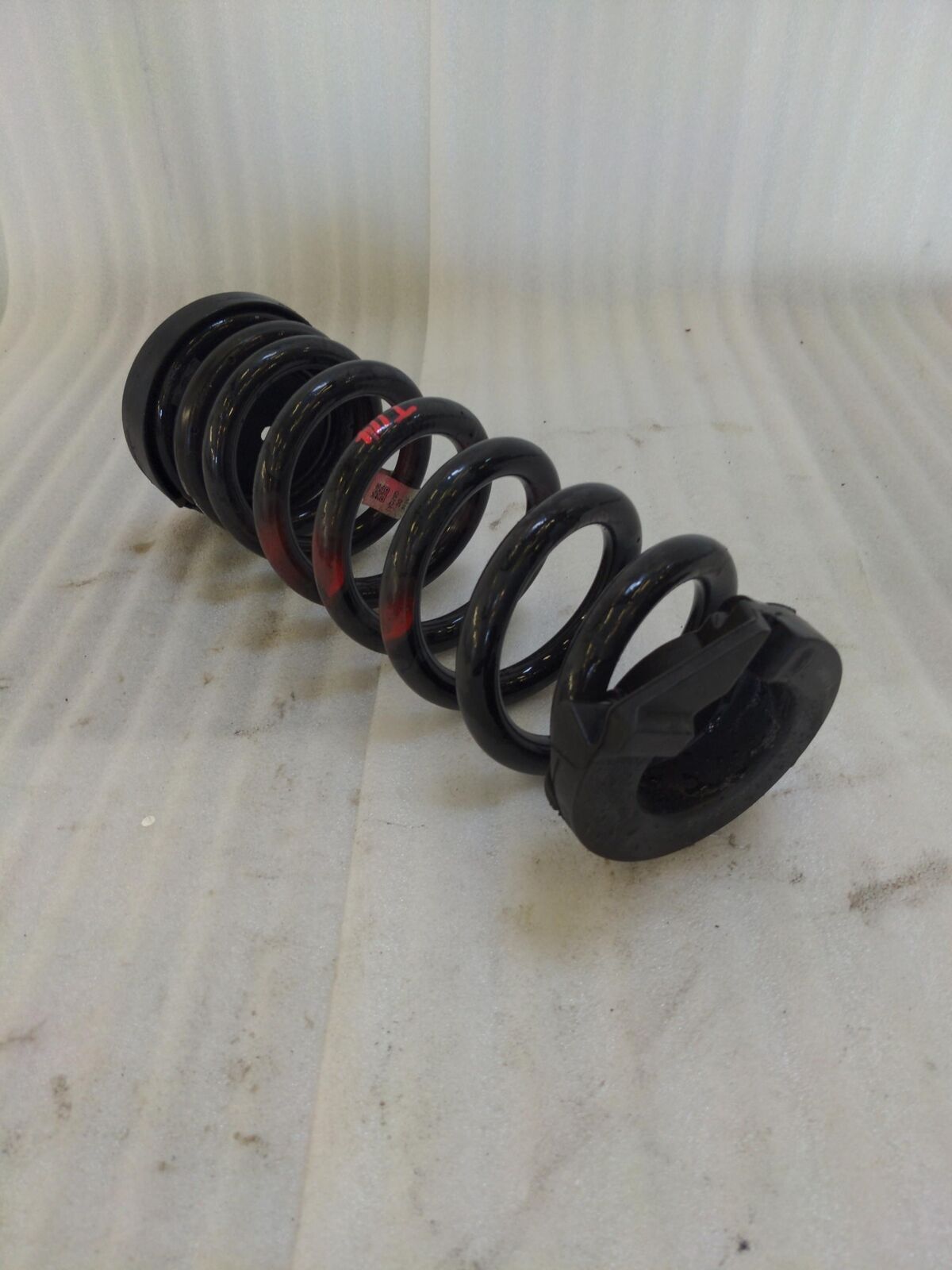 17-20 JAGUAR F-PACE REAR RH RIGHT Coil Spring HK83-5534-DC 46K KM'S