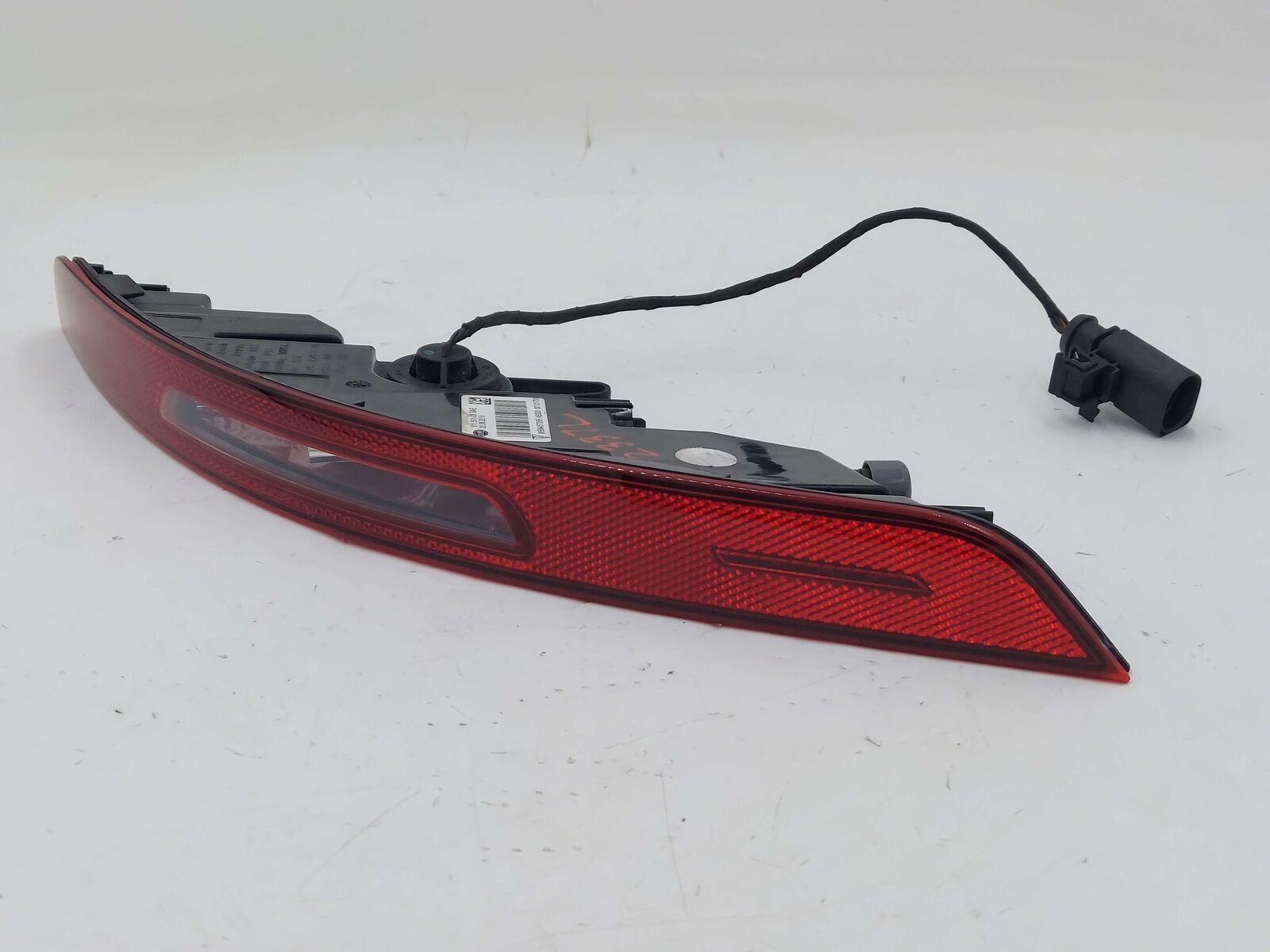 15-18 PORSCHE MACAN 95B REAR LEFT TAIL BUMPER BACK UP REFLECTOR LAMP LIGHT OEM