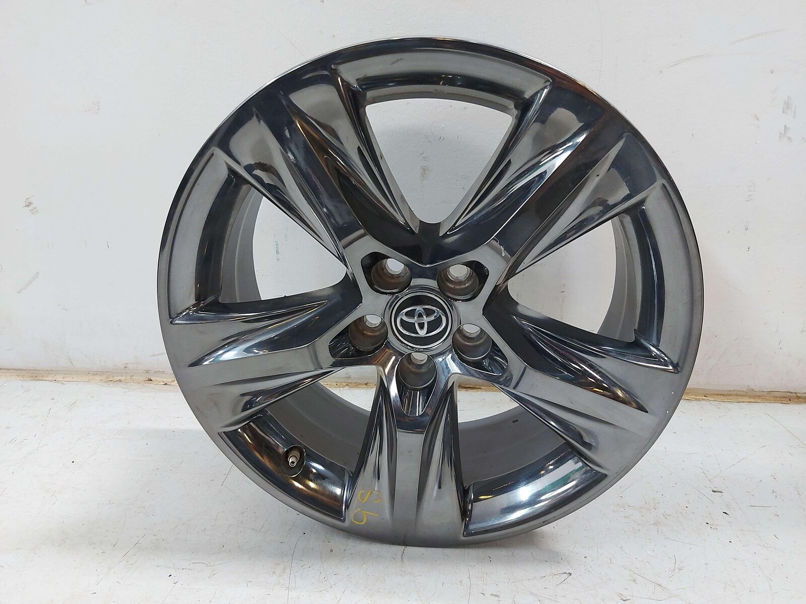 14-19 TOYOTA HIGHLANDER WHEEL RIM 19X7.5 5 SPOKE DARK CHROME ALLOY *NOTE