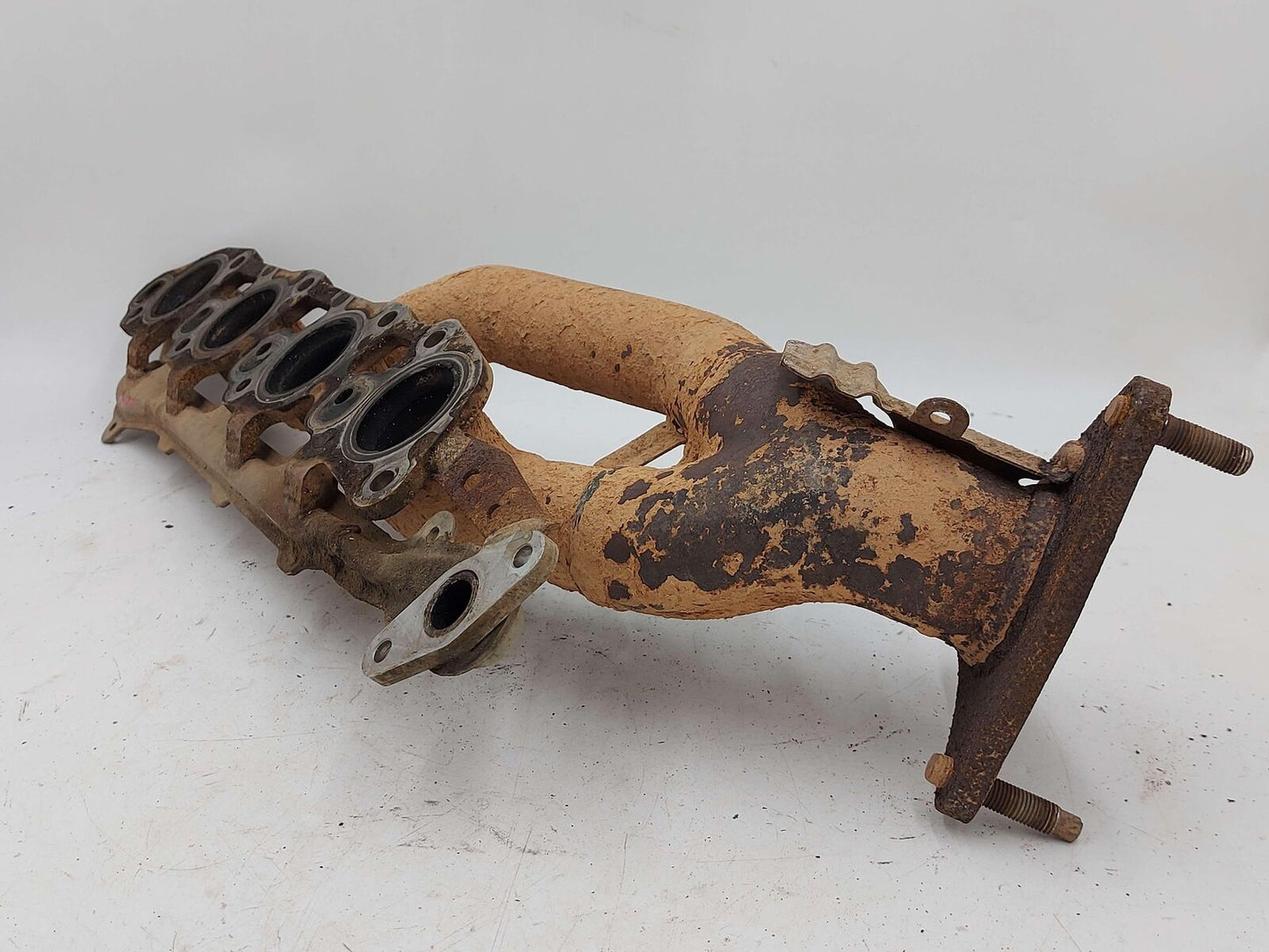 07-21 TOYOTA TUNDRA 5.7L LH LEFT EXHAUST MANIFOLD