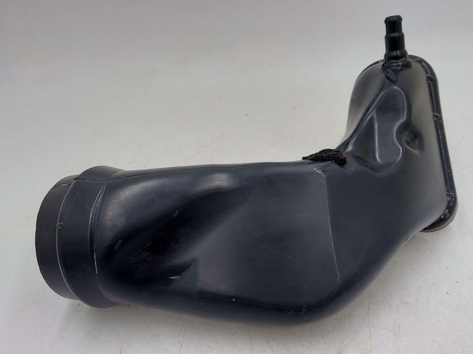 2018 Mclaren 570s Rear RH Right Air Intake Tube Duct 13F0683CP 8K KMS