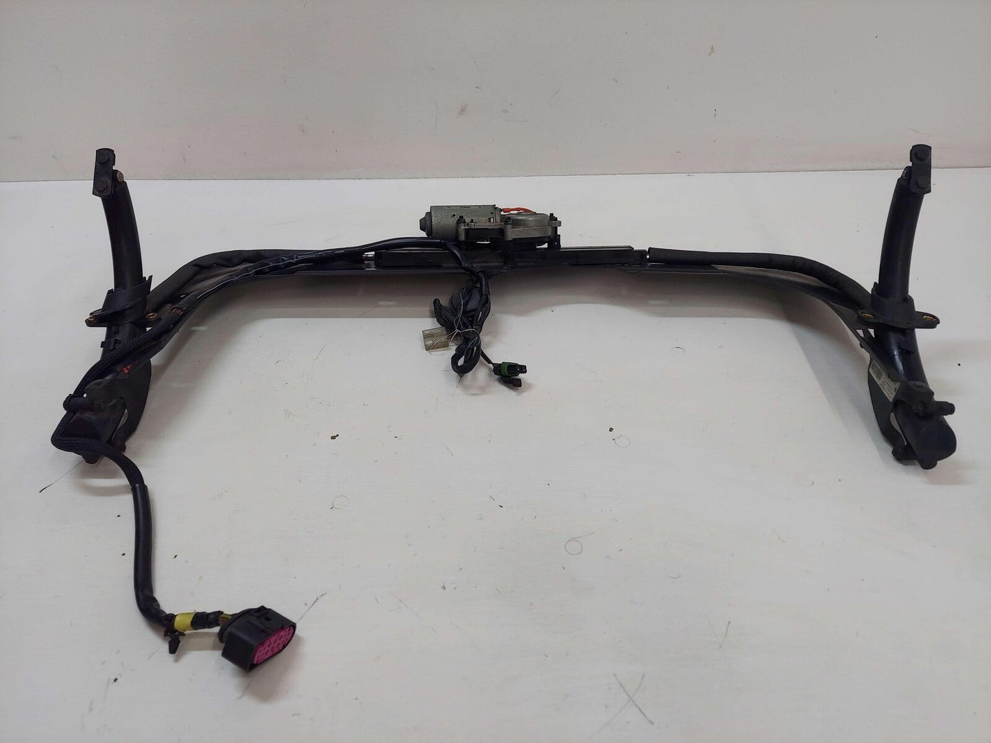 05-08 Porsche 911 997 Carrera S CONVERTIBLE REAR ENGINE LID SPOILER DRIVE UNIT