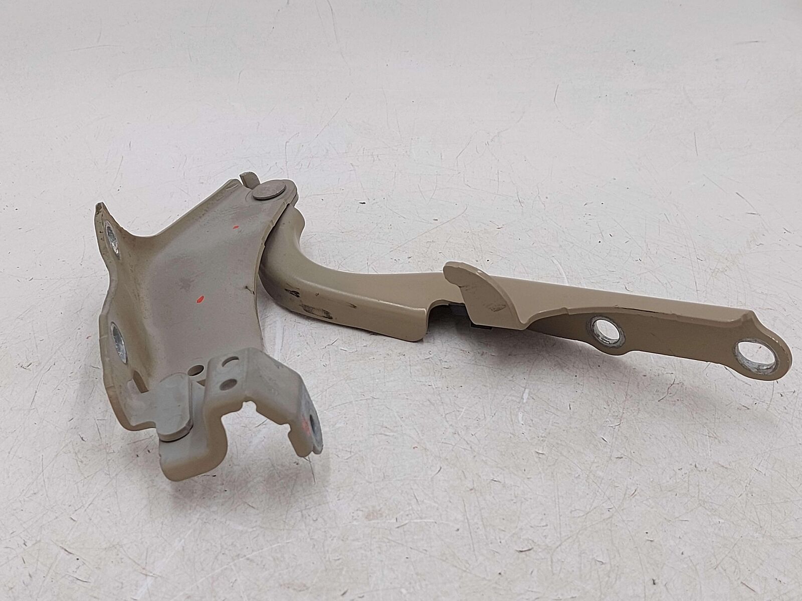 16-23 TOYOTA TACOMA LEFT & RIGHT HOOD HINGE QUICKSAND BEIGE 4V6 OEM