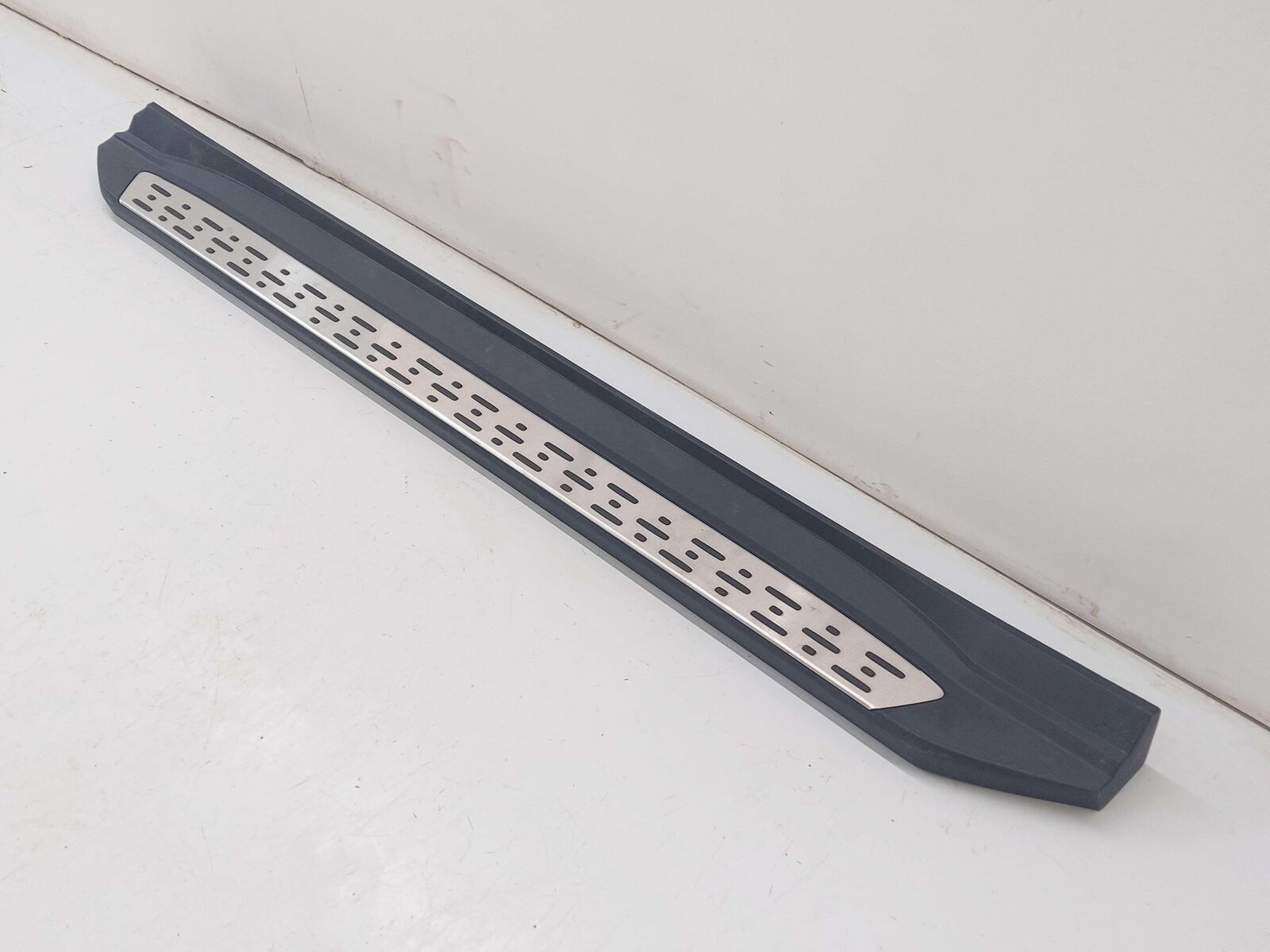 14-19 TOYOTA HIGHLANDER LEFT RUNNING BOARD PREDAWN GRAY 1H1 T0363-100