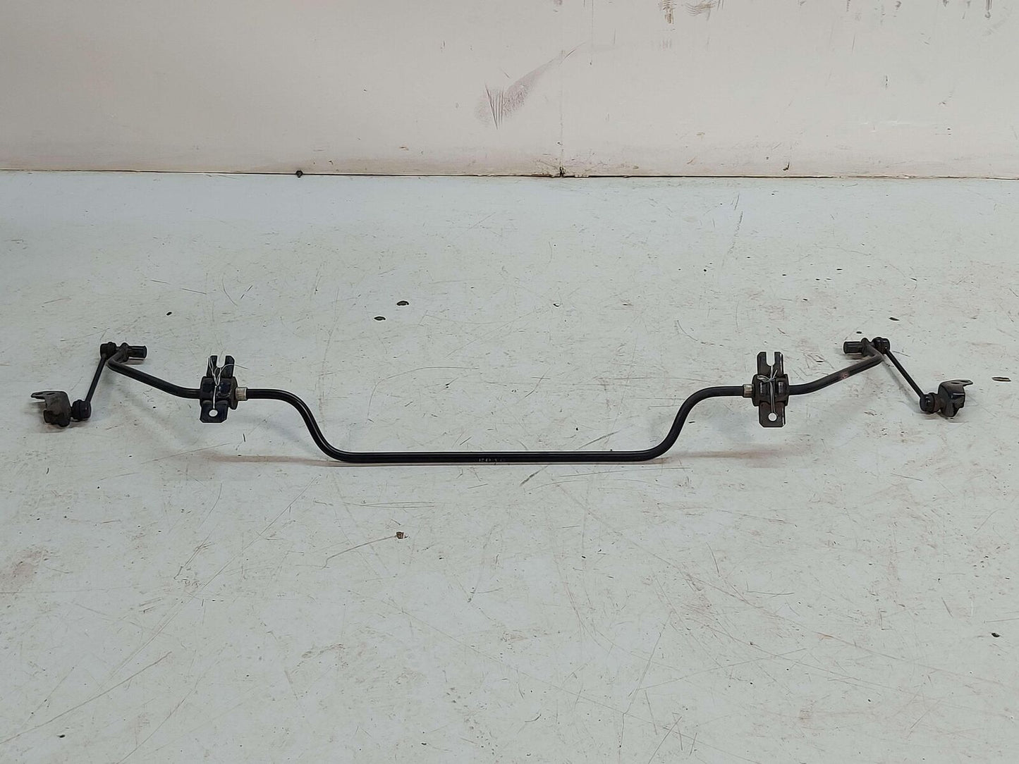 09-16 Nissan GTR GT-R R35 Rear Stabilizer Sway Bar W/ Links 56230JF20A 60K KMS