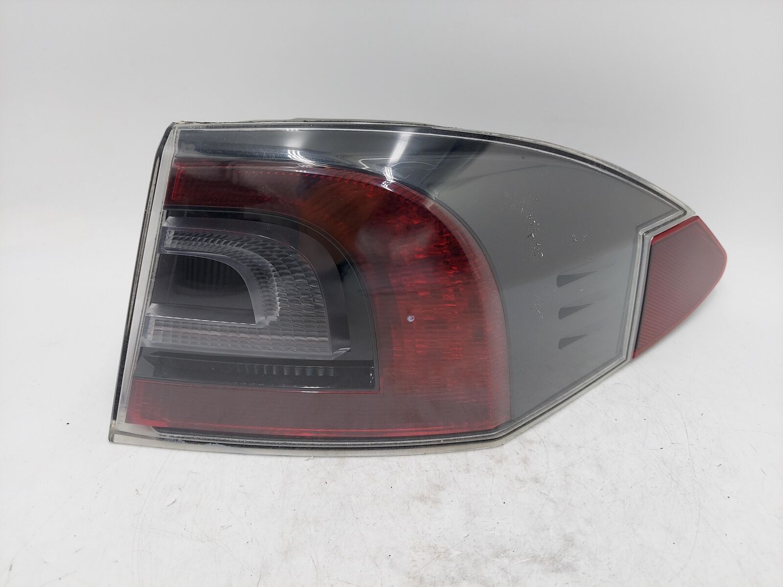 13 Tesla S RH Right Tail Light Lamp W/ Reflector (Quarter Mounted) 6005919-00-C