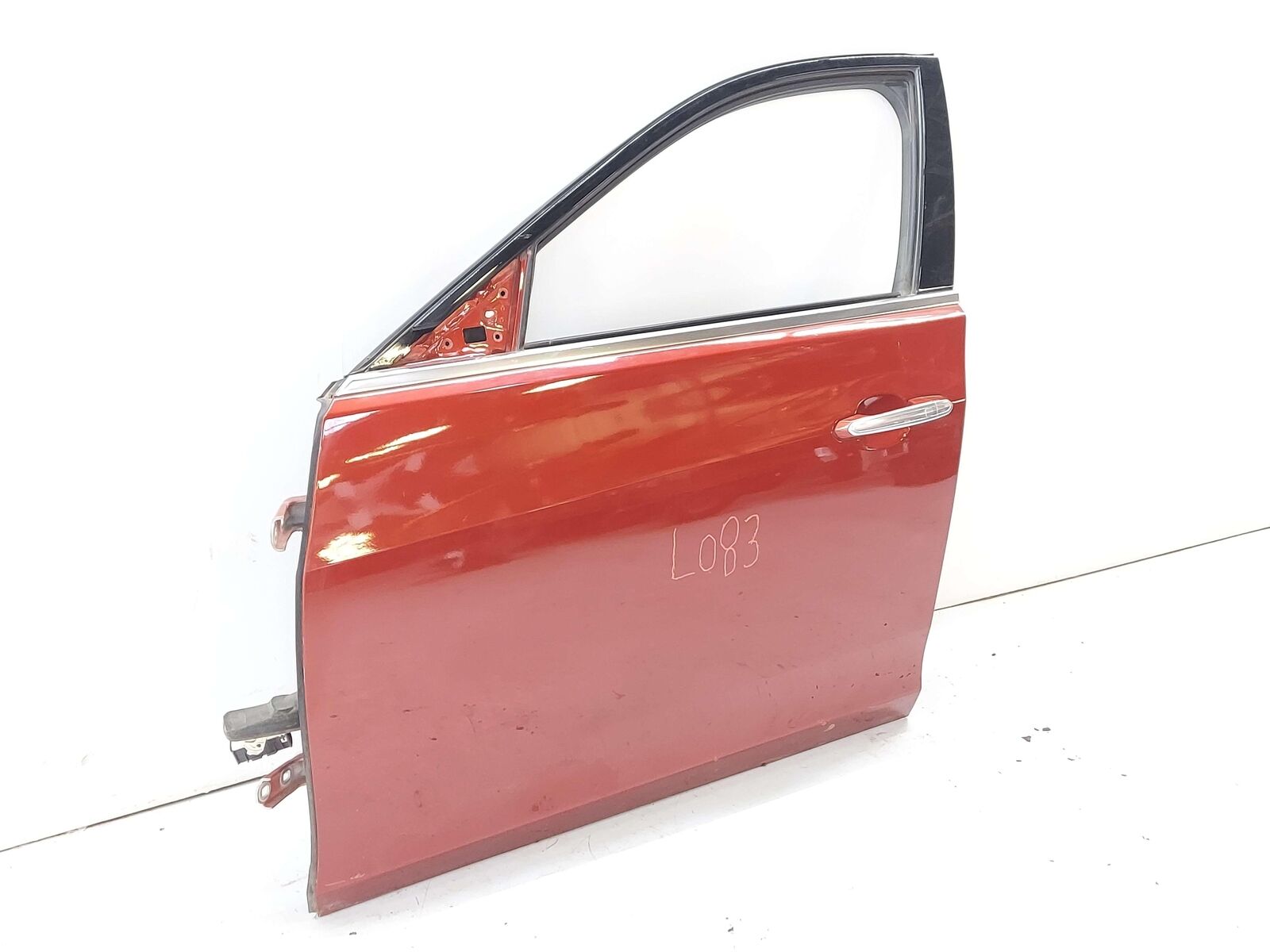 14-19 CADILLAC CTS FRONT LEFT DOOR RED SEDAN 23412563 *CHIPS LEATHER PULLED*