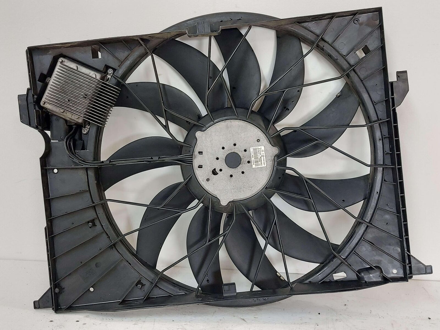 07-09 MERCEDES S63 AMG W221 ELECTRIC COOLING FAN MOTOR 850W A2115001893