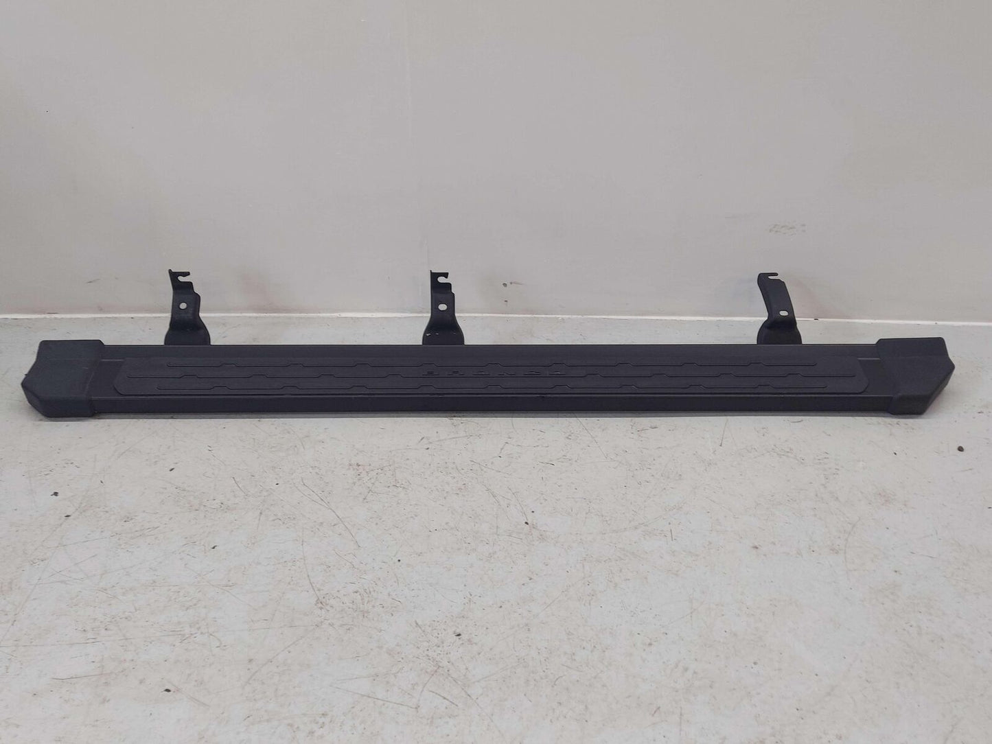 21-23 FORD BRONCO 4 DOOR RUNNING BOARDS LEFT RIGHT PAIR W/ HARDWARE *NOTE