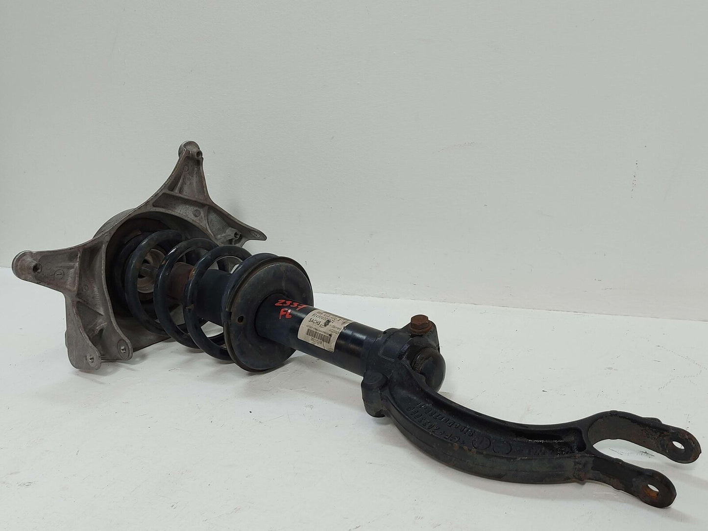 15-18 PORSCHE MACAN 95B S FRONT LEFT STRUT 95B413031E *NON ELECTRONIC DAMPING*