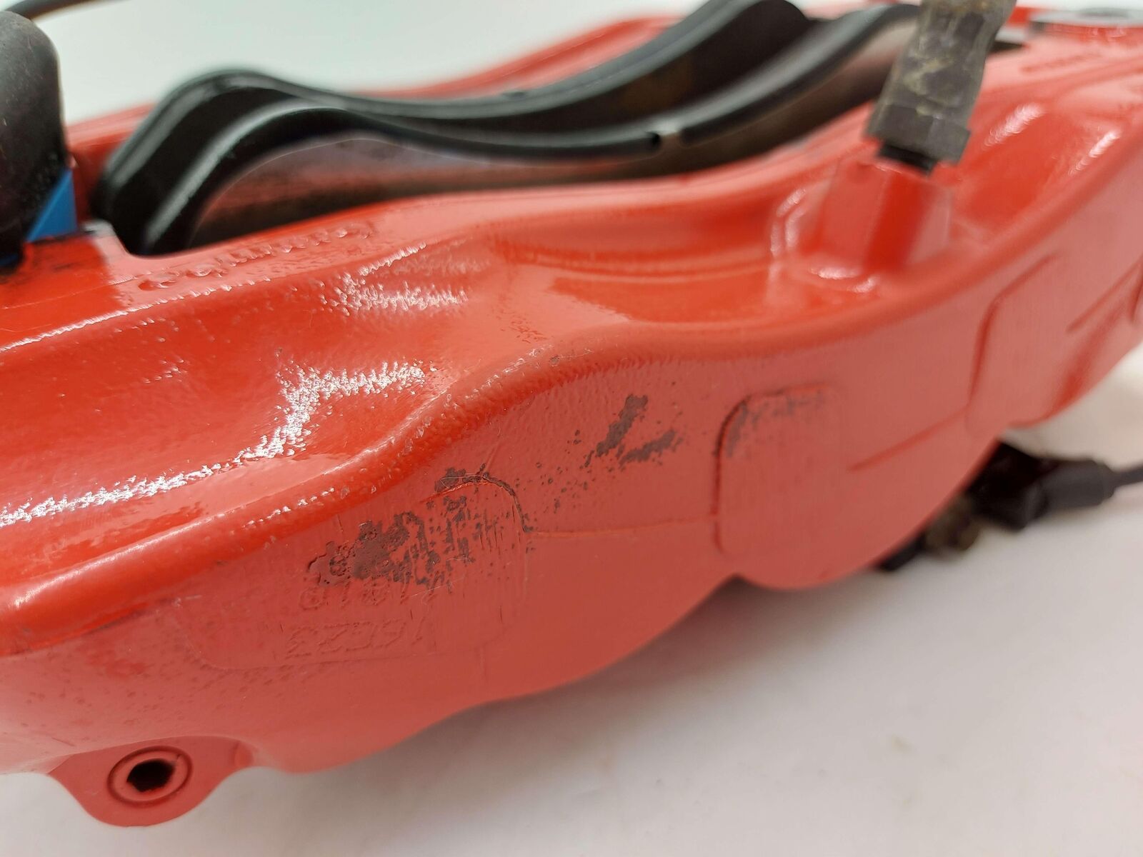 15-21 MERCEDES C63S AMG W205 FRONT RIGHT BRAKE CALIPER RED *CHIPS/PAINT PEELING*