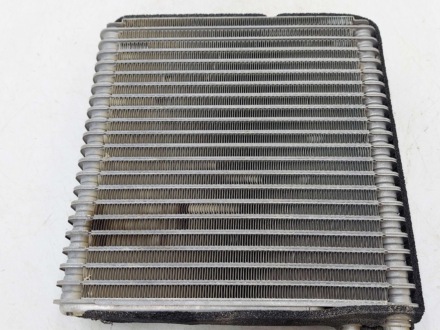 2018 Mclaren 570s AC A/C Air Conditioning Evaporator C1515A0050 *Bent Fins*