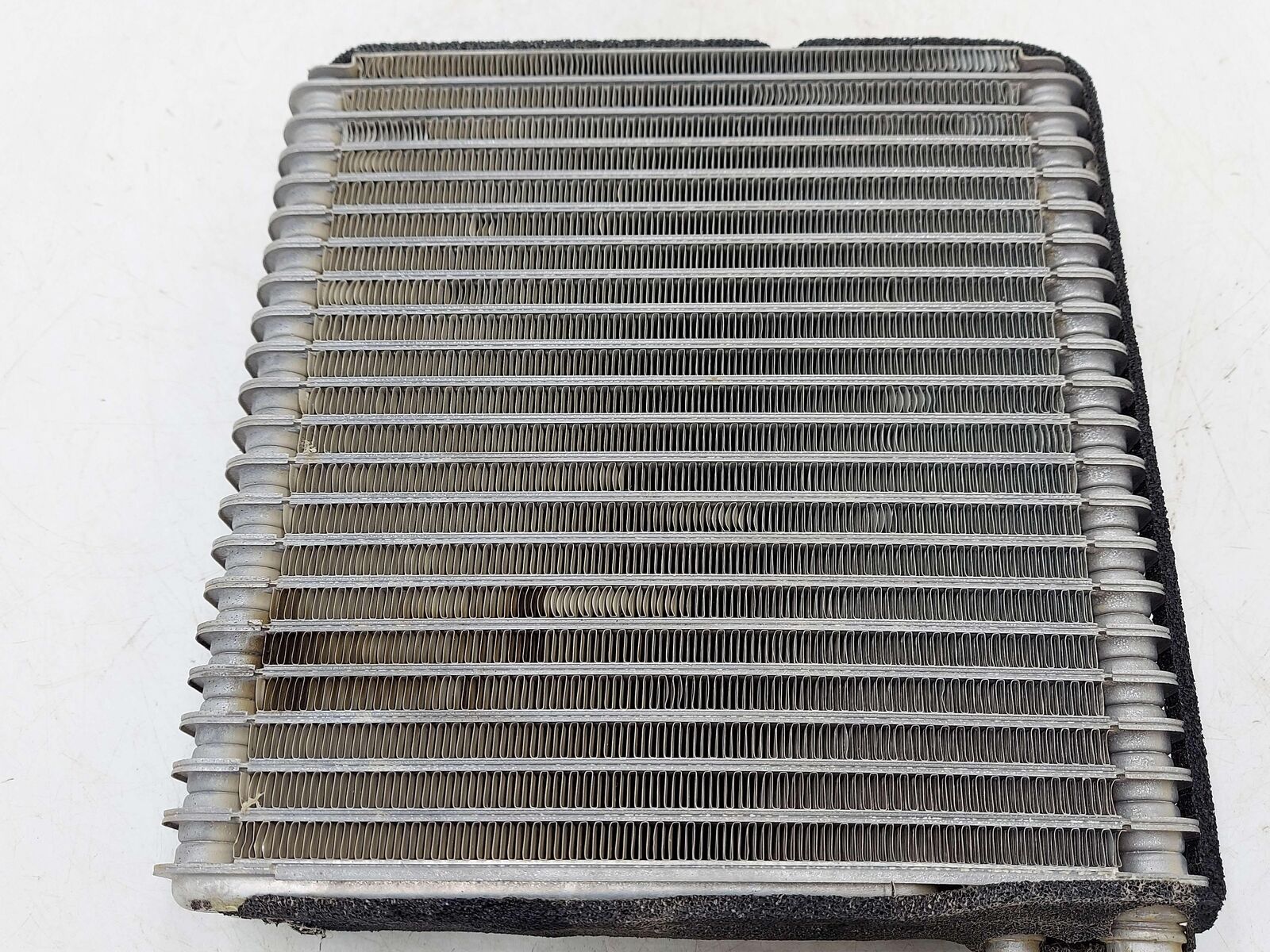 2018 Mclaren 570s AC A/C Air Conditioning Evaporator C1515A0050 *Bent Fins*