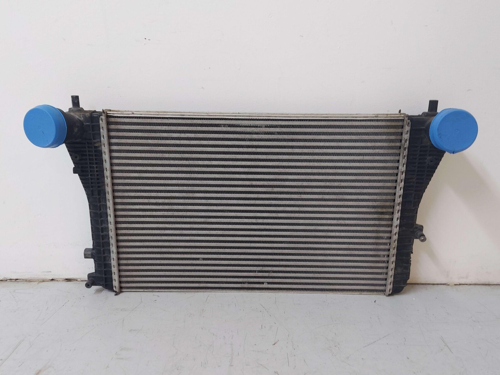 09-18 VW TIGUAN Intercooler 3C0145805R 87K KM'S