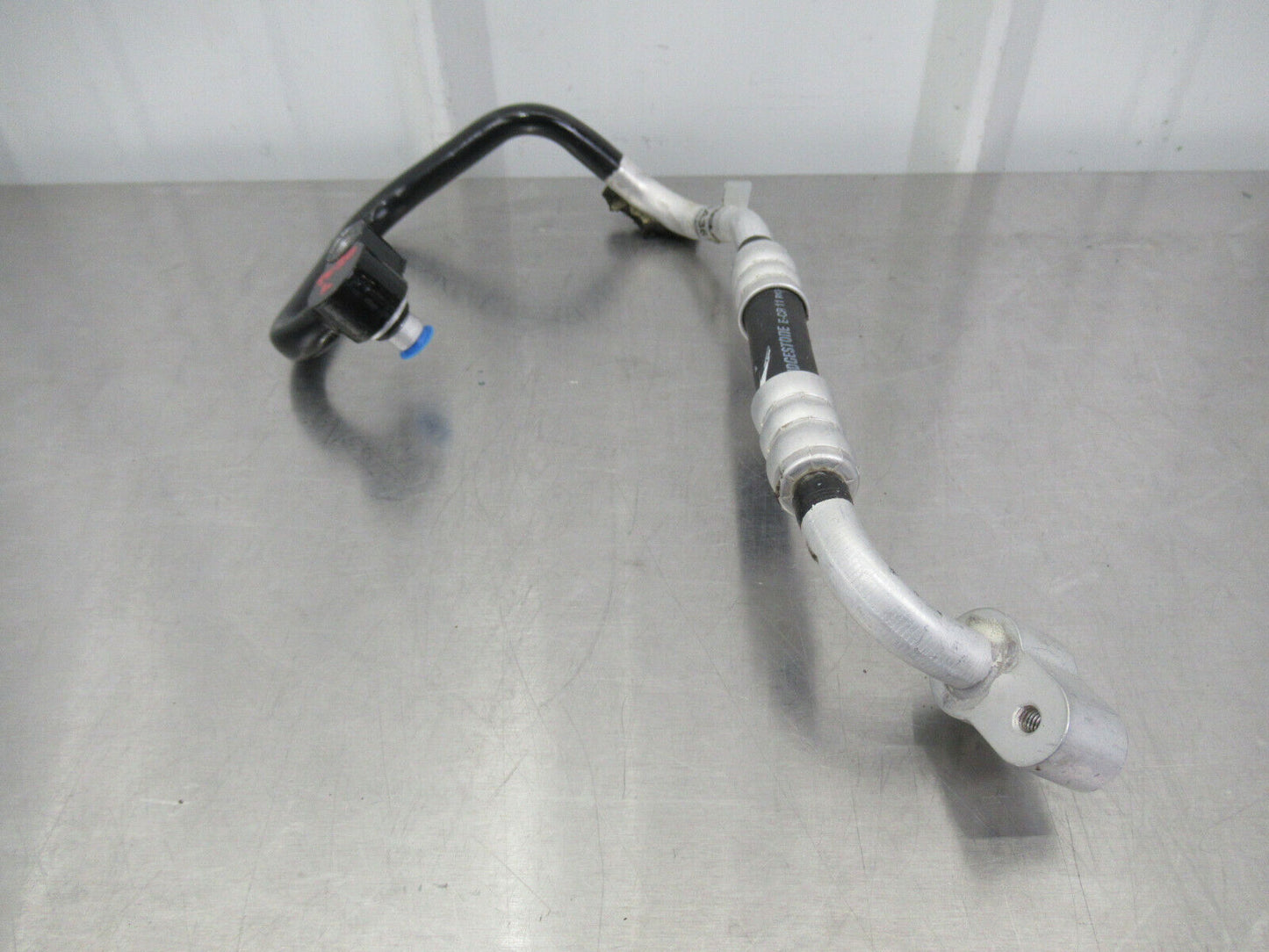 T020 2016 16 MCLAREN 570S AC LINE HOSE PIPE #14 13A3613CP