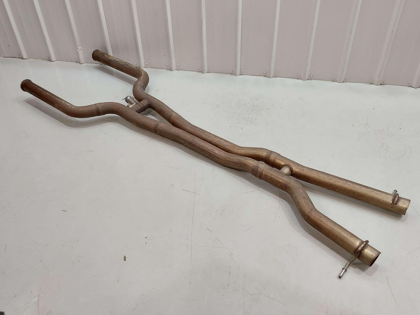 19 MERCEDES E63s AMG W213 CENTER MIDDLE EXHAUST PIPE SECTION A2054906200