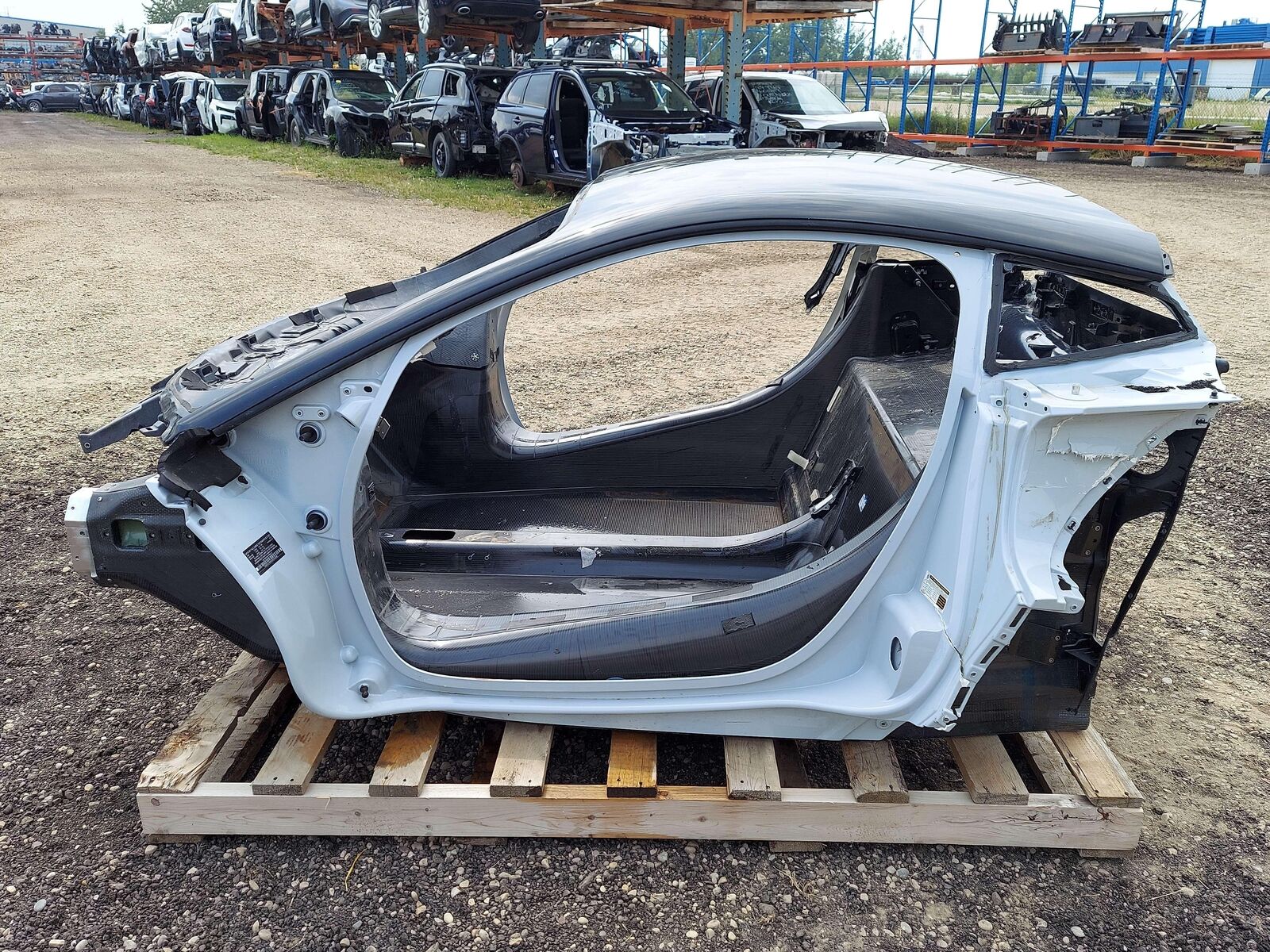 2023 MCLAREN ARTURA BODY SHELL FRAME CARBON FIBER MONOCOQUE COCKPIT *NOTE