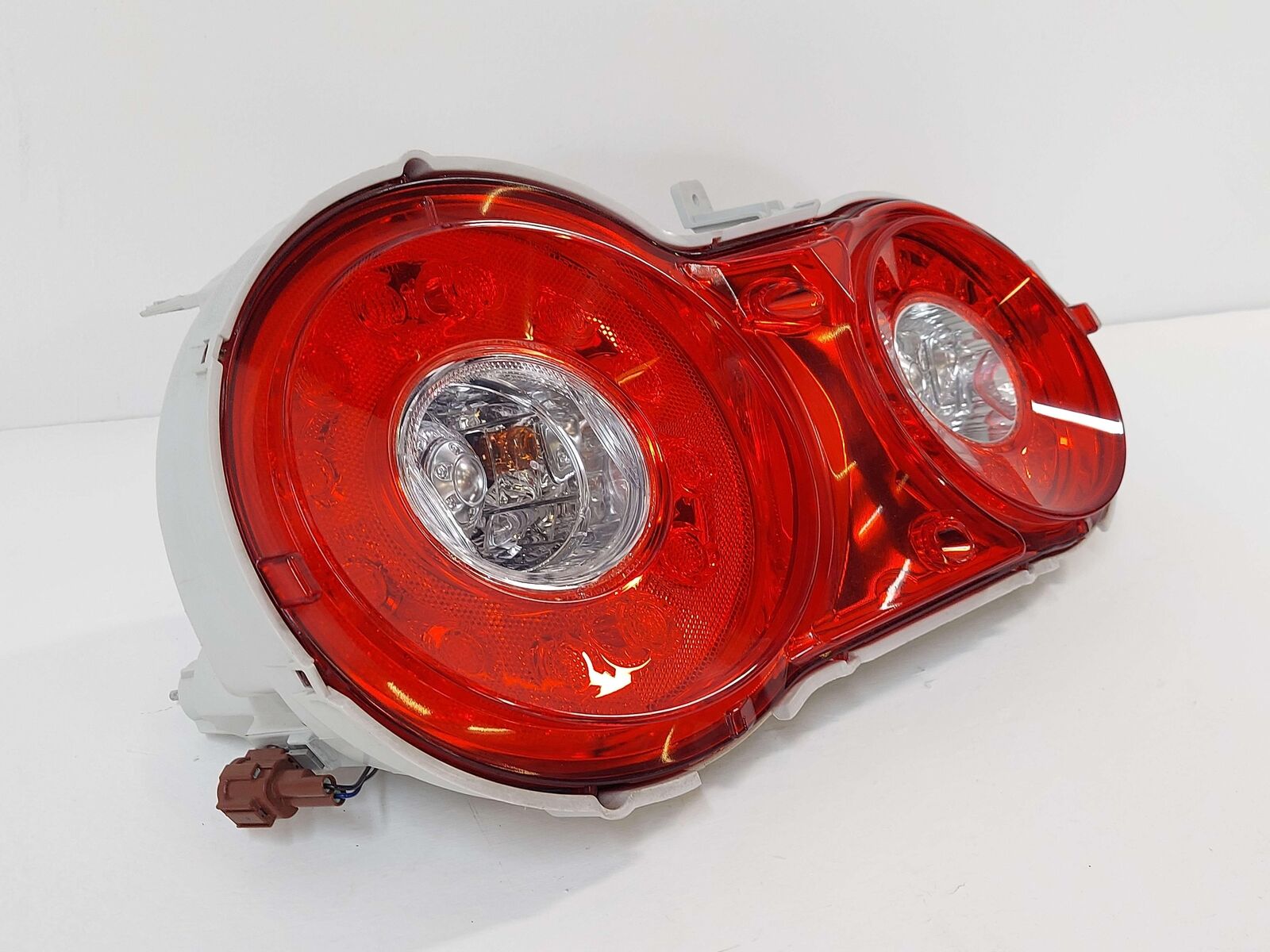 09-11 Nissan GTR GT-R R35 LH Left Tail Light Lamp