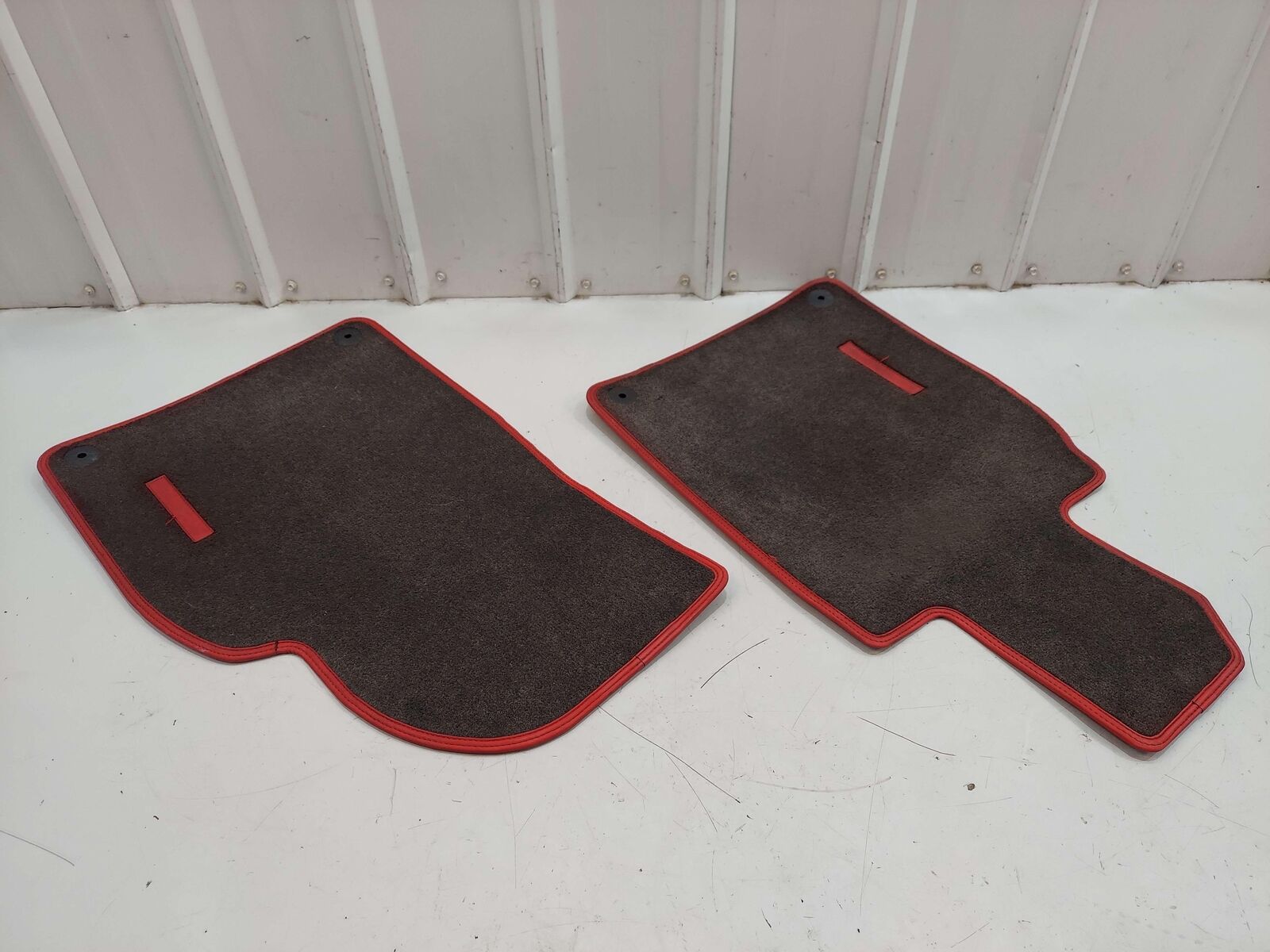 2014 PORSCHE 911 991 GT3 FLOOR MAT BLACK W/ RED TRIM *DISCOLORATION*