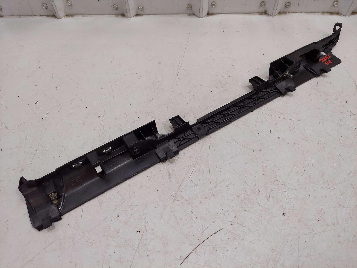 2014 PORSCHE 911 991 GT3 LEFT DOOR SILL BRACKET MOUNT 99155561903